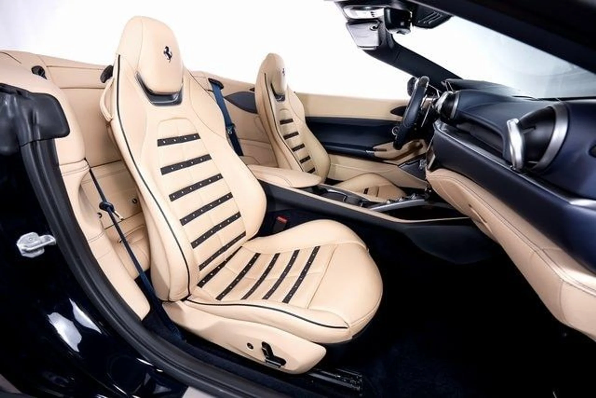 mph054_3282398088_85643f71c42bf59b1cd48587ca50407dx_0f21565d25