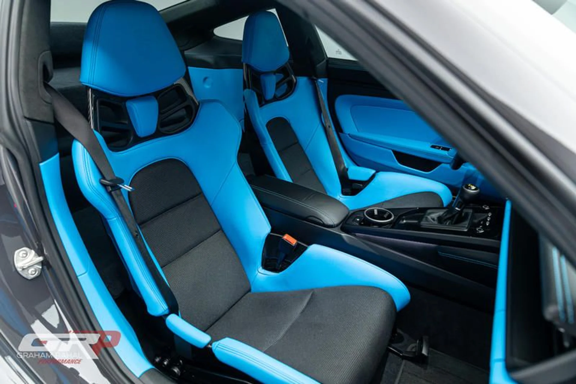 mph054_3283449548_D241807_A_04_A0_42_CB_9_D5_A_BF_1659098545_936b5c2ca7