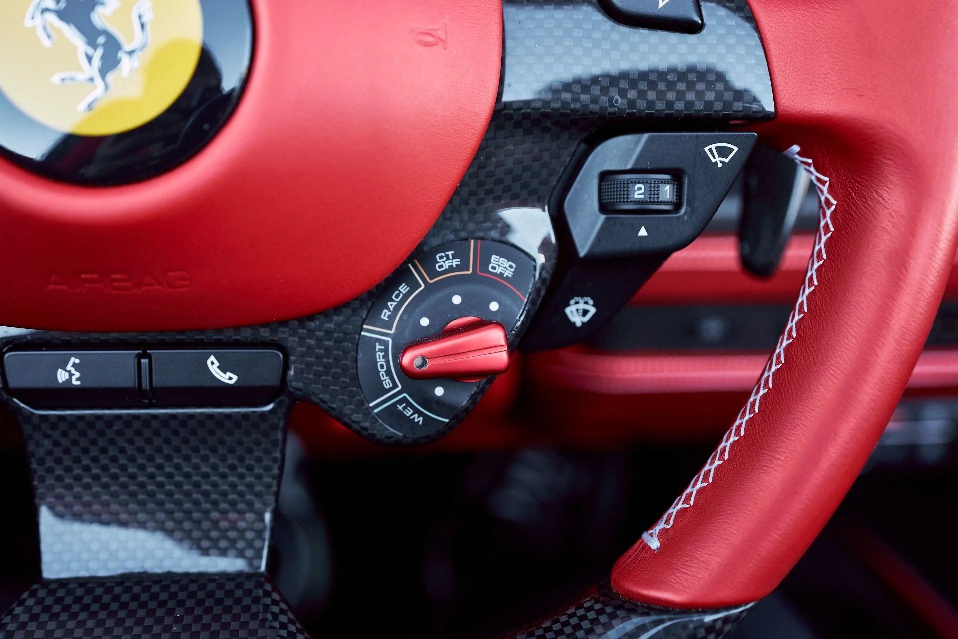 mph054_3307016004_Used_2021_Ferrari_F8_Spider_Base_1763084346_8c09c5737f