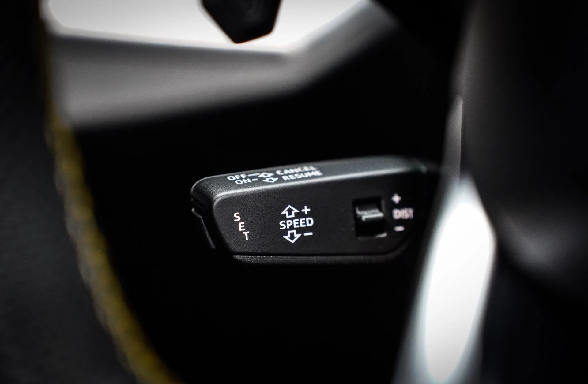 mph054_3364310220_37414663_08013_2020_lamborghini_urus_034_3682c2ed89