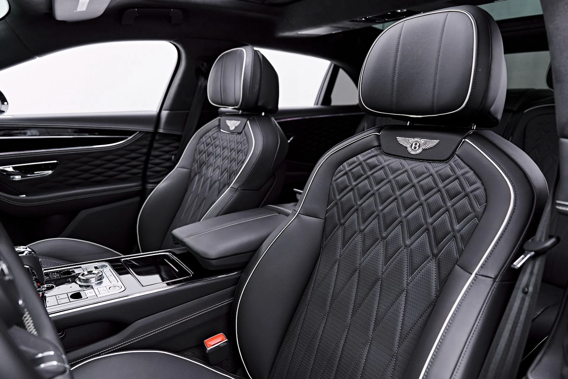 mph054_3374932186_Used_2022_Bentley_Flying_Spur_V8_1788486074_f3f4740177