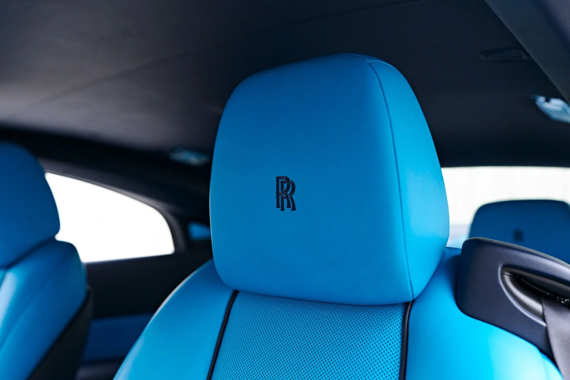 mph054_3380887359_Used_2018_Rolls_Royce_Wraith_Base_1756345757_bd98ccfbb1