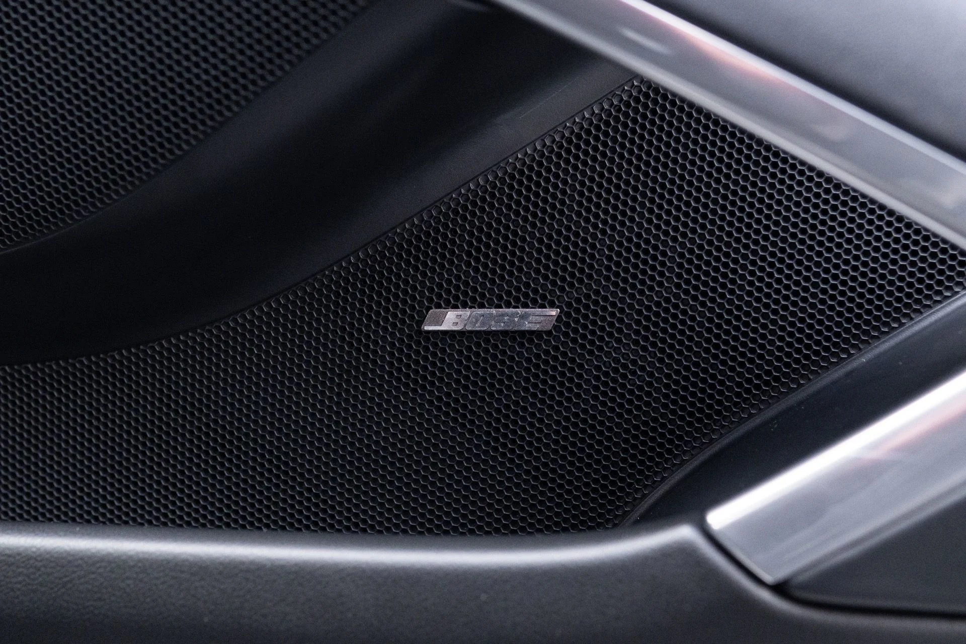 mph054_3386001604_Used_2014_Porsche_911_Turbo_S_1777344477_32f5868830