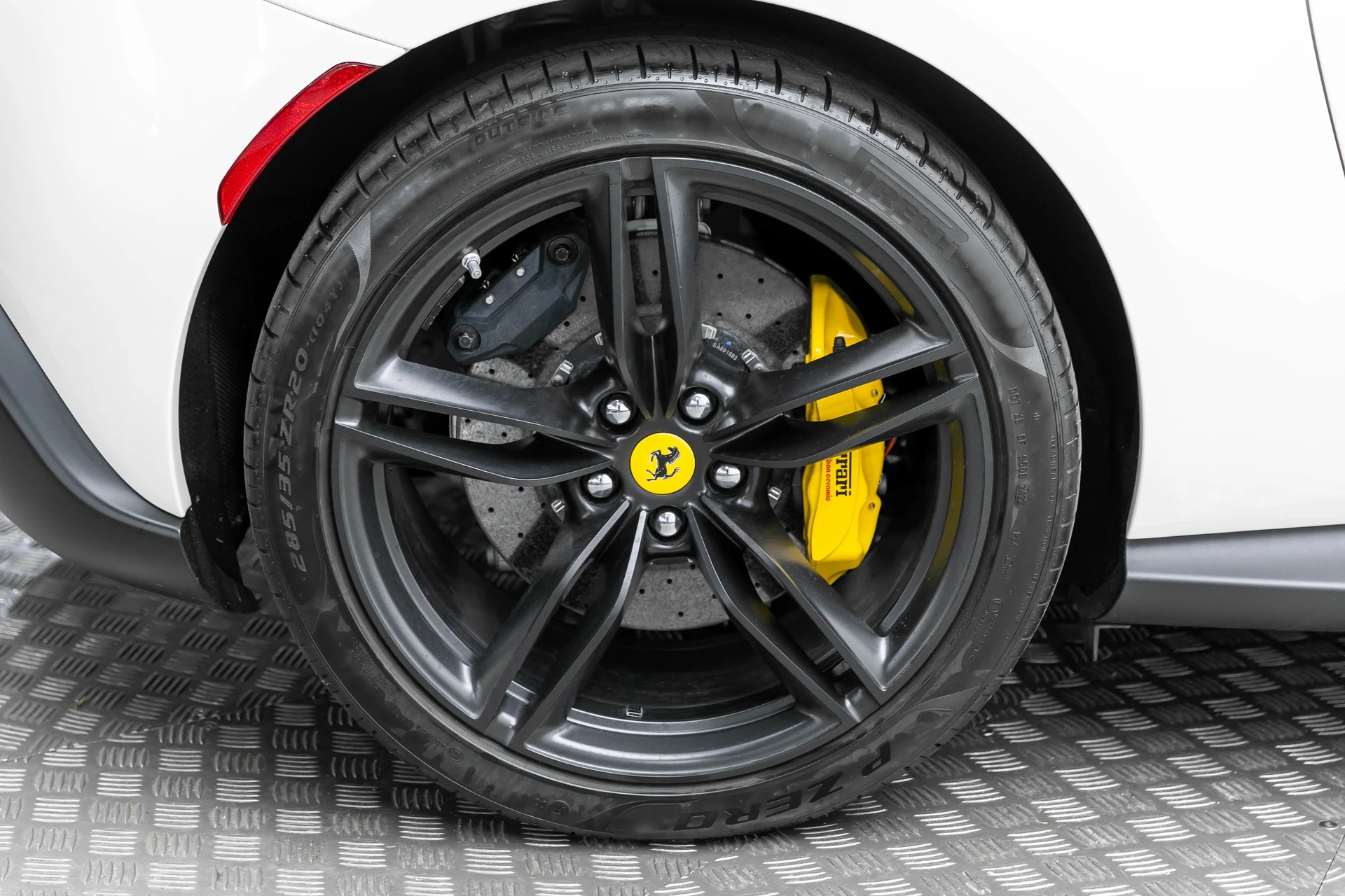 mph054_3402084899_b8e51e3db25046859d4e86121a089769_f4c3d87a9f