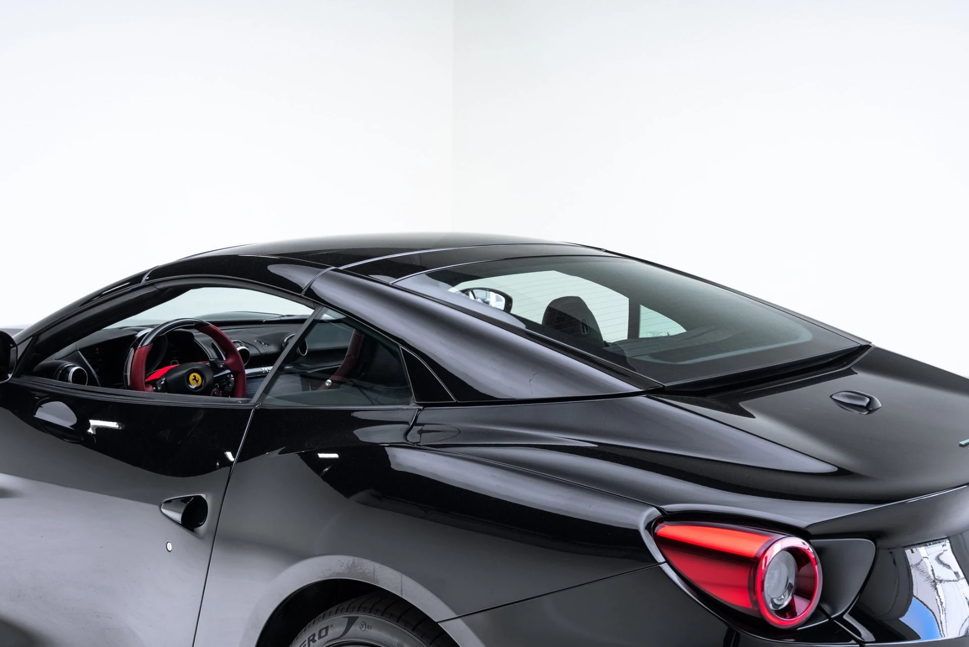 mph054_3408325623_Used_2019_Ferrari_Portofino_1773084184_db21099624