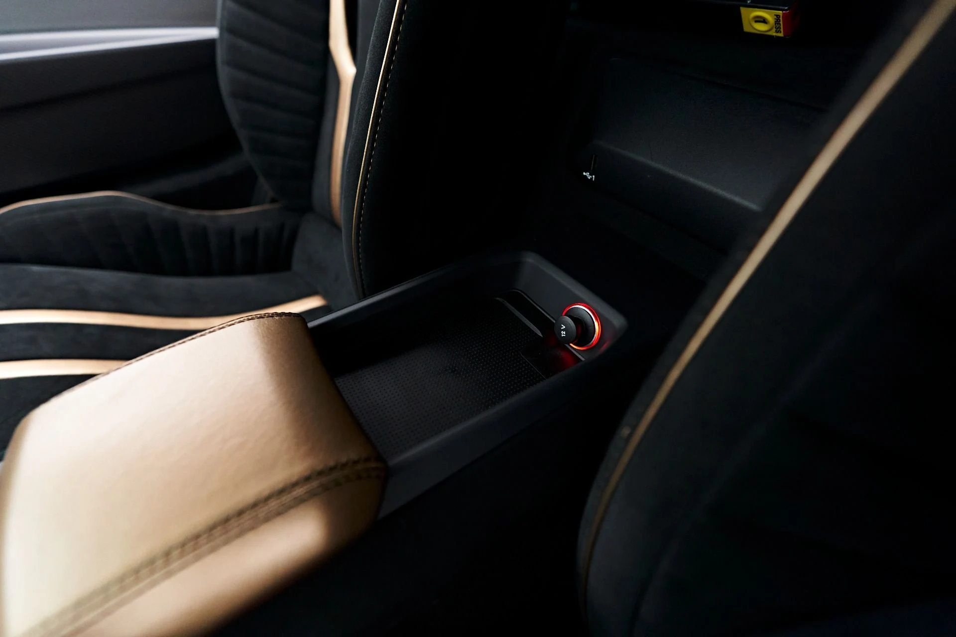 mph054_3410613637_Used_2022_Lamborghini_Huracan_STO_Base_1732754503_1dbaf9b324