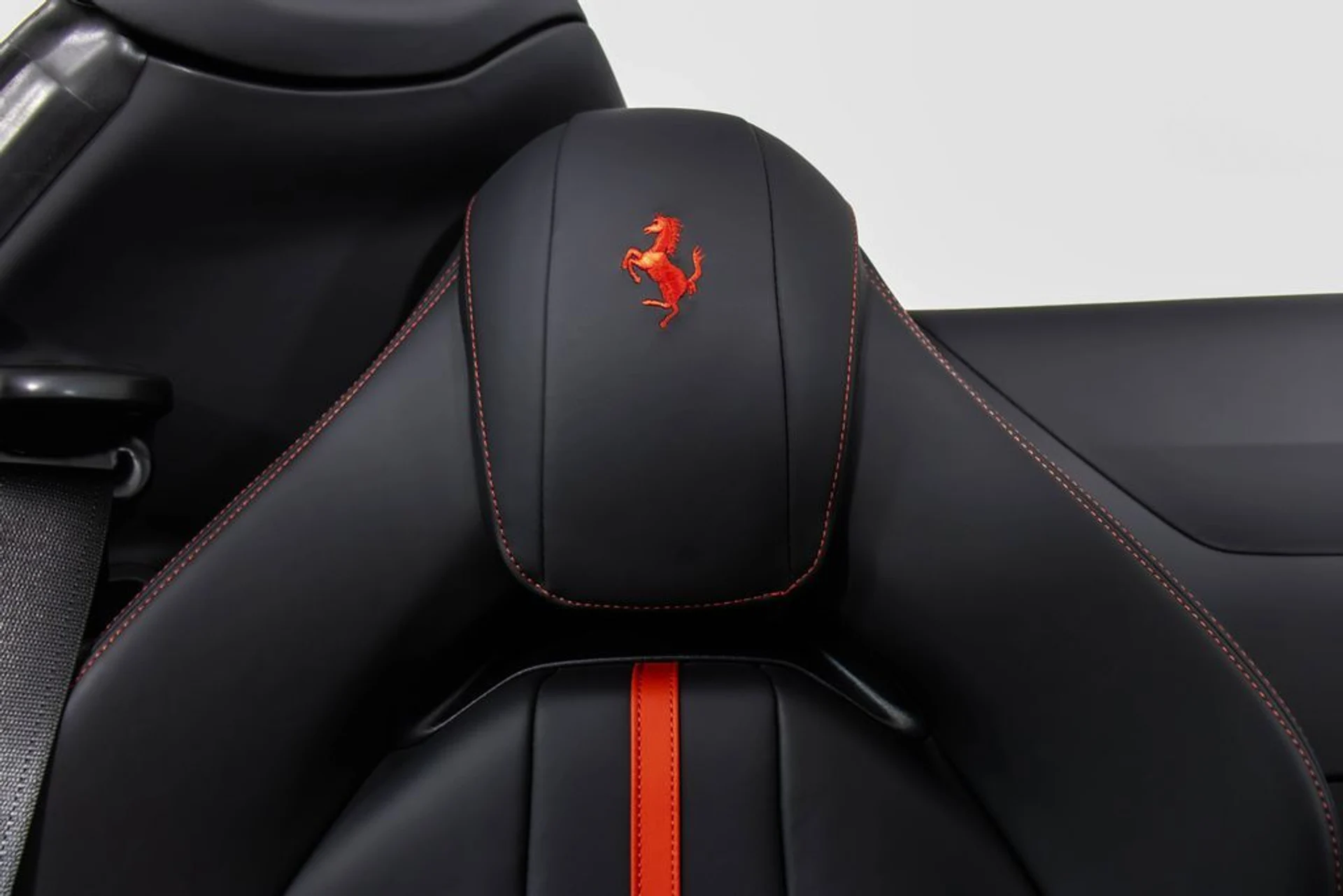 mph054_3477561854_6009f97496821331d13e49d044764aedx_6a9e4c9020