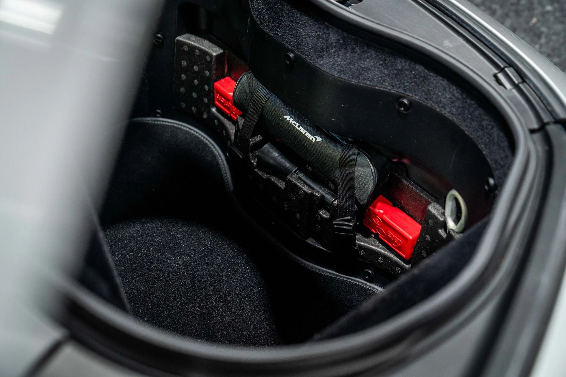 mph054_3487183501_Used_2018_Mc_Laren_570_S_Spider_Loaded_Spec_Larini_exhaust_1765469070_aebdf32bb1