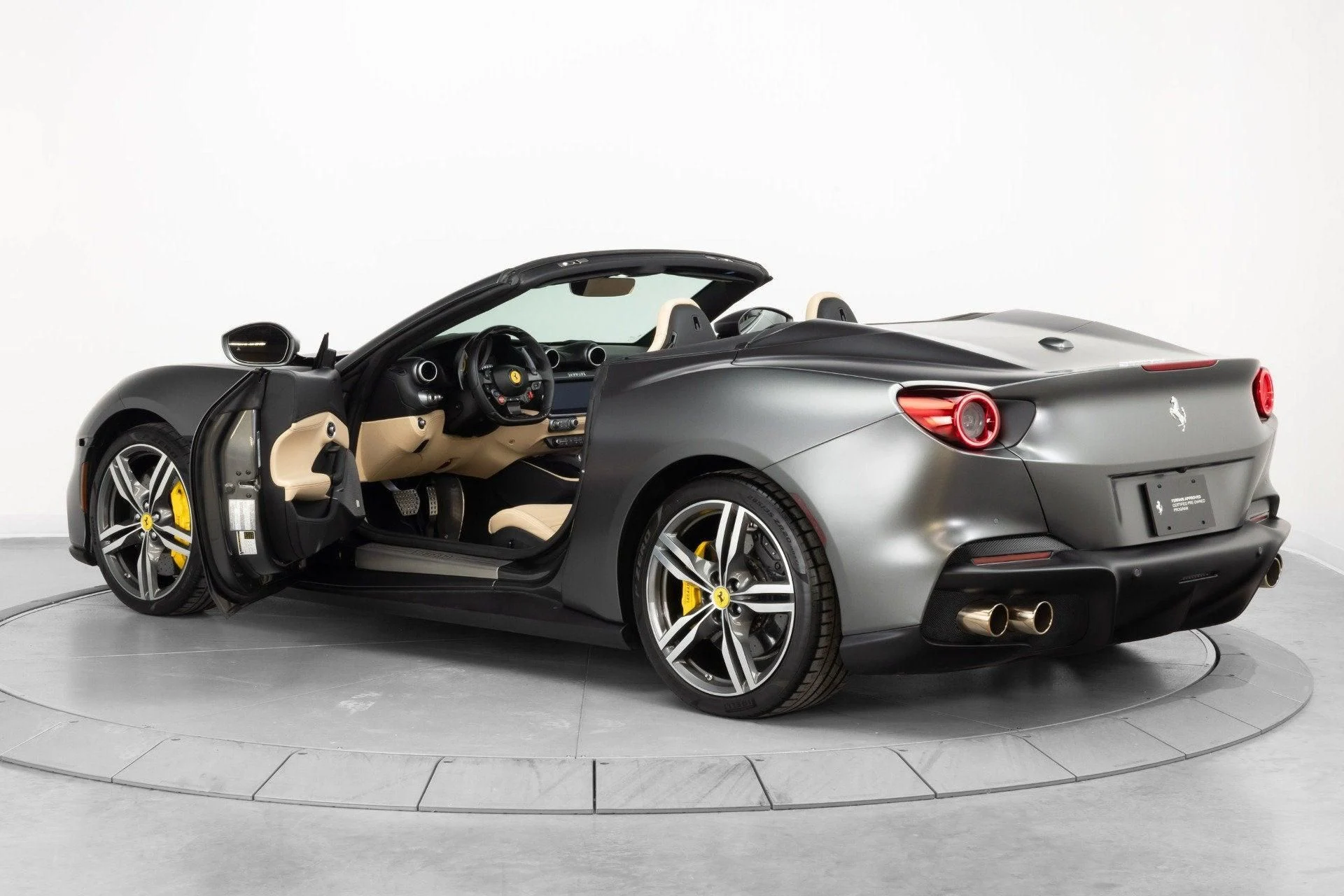 mph054_3491678661_Used_2023_Ferrari_Portofino_M_1784803720_16b258064a
