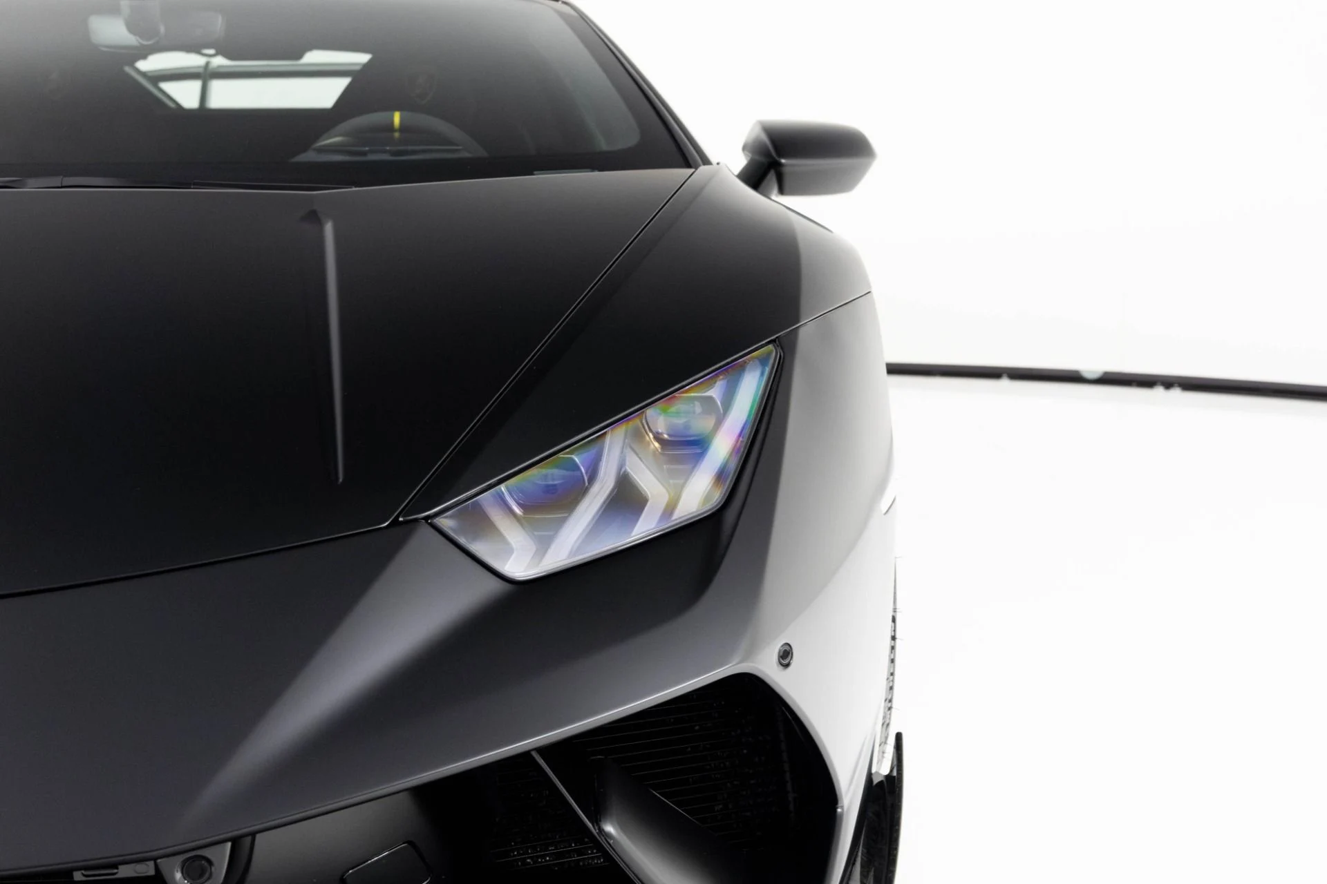 mph054_3501712970_Used_2018_Lamborghini_Huracan_Performante_1762565929_1ea543ca92