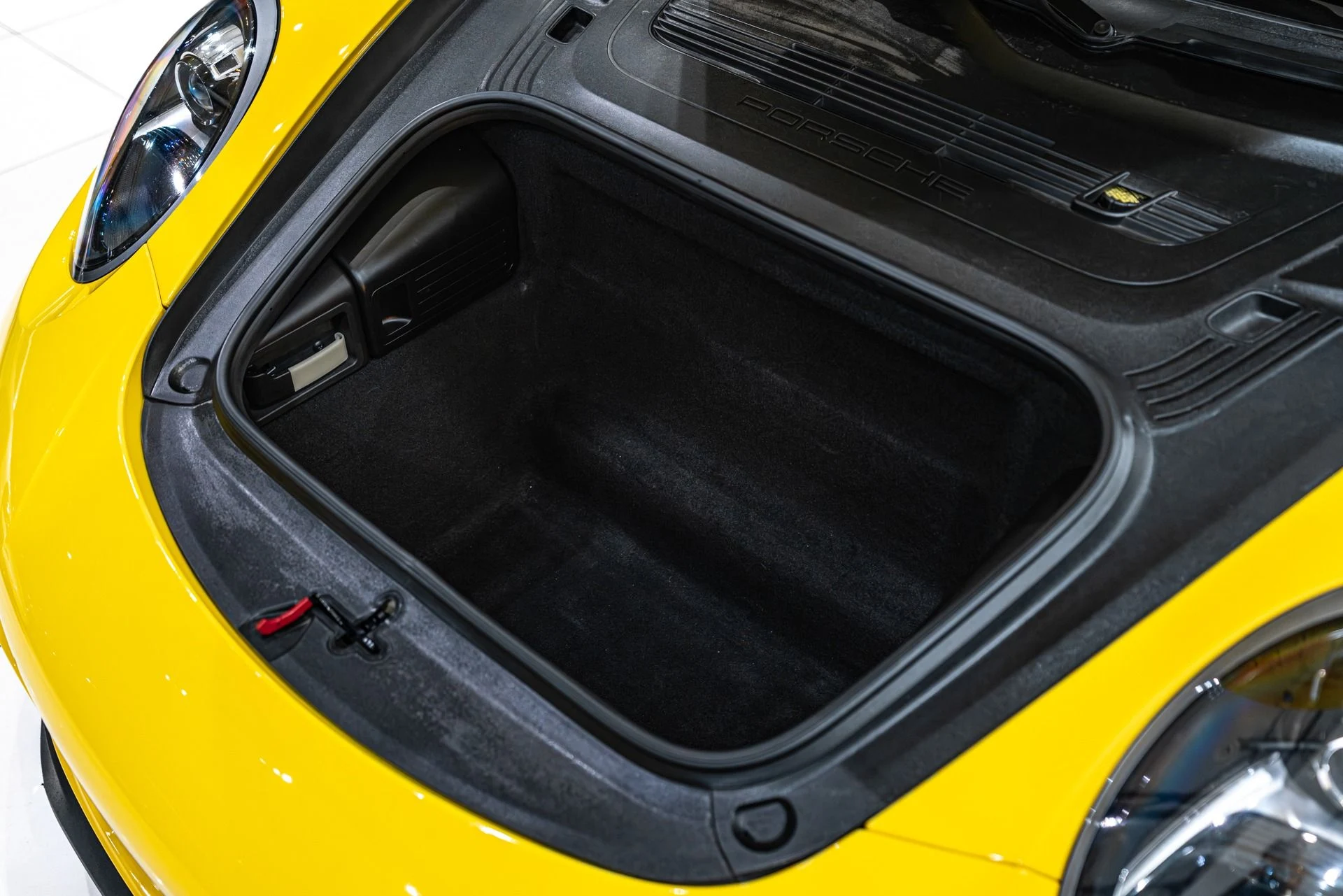 mph054_3517596592_13056_p55_l_2b766c3729