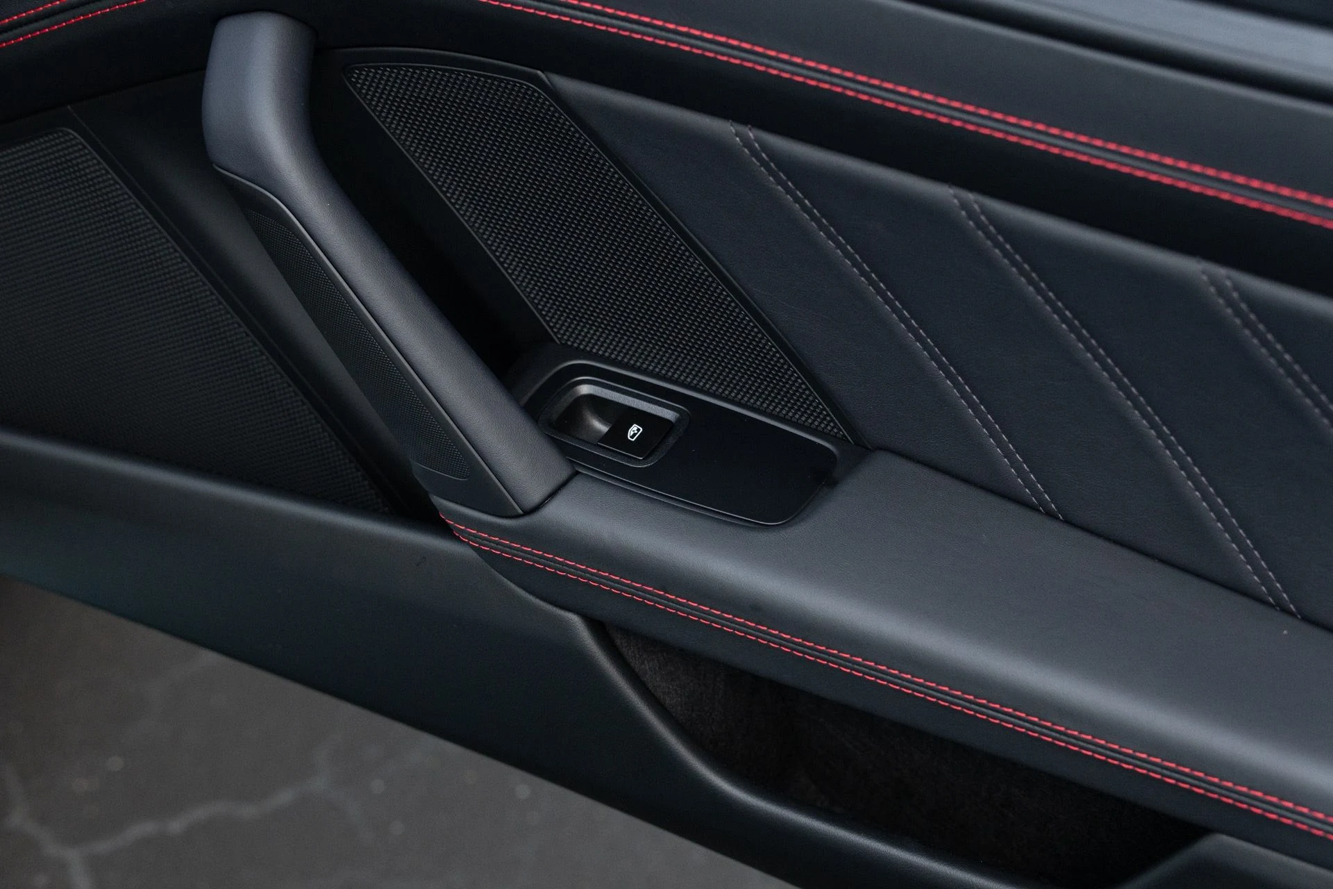 mph054_3525882995_Used_2026_Porsche_911_Carrera_4_GTS_1772219766_56d0a086ad