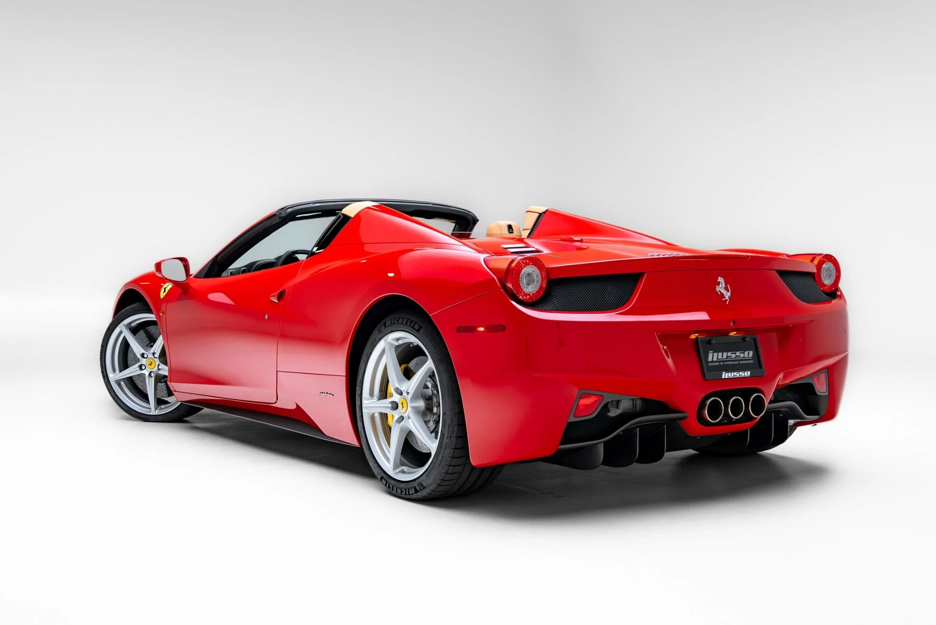 mph054_3557313738_Used_2014_Ferrari_458_Spider_1778539611_1975b5bbd2
