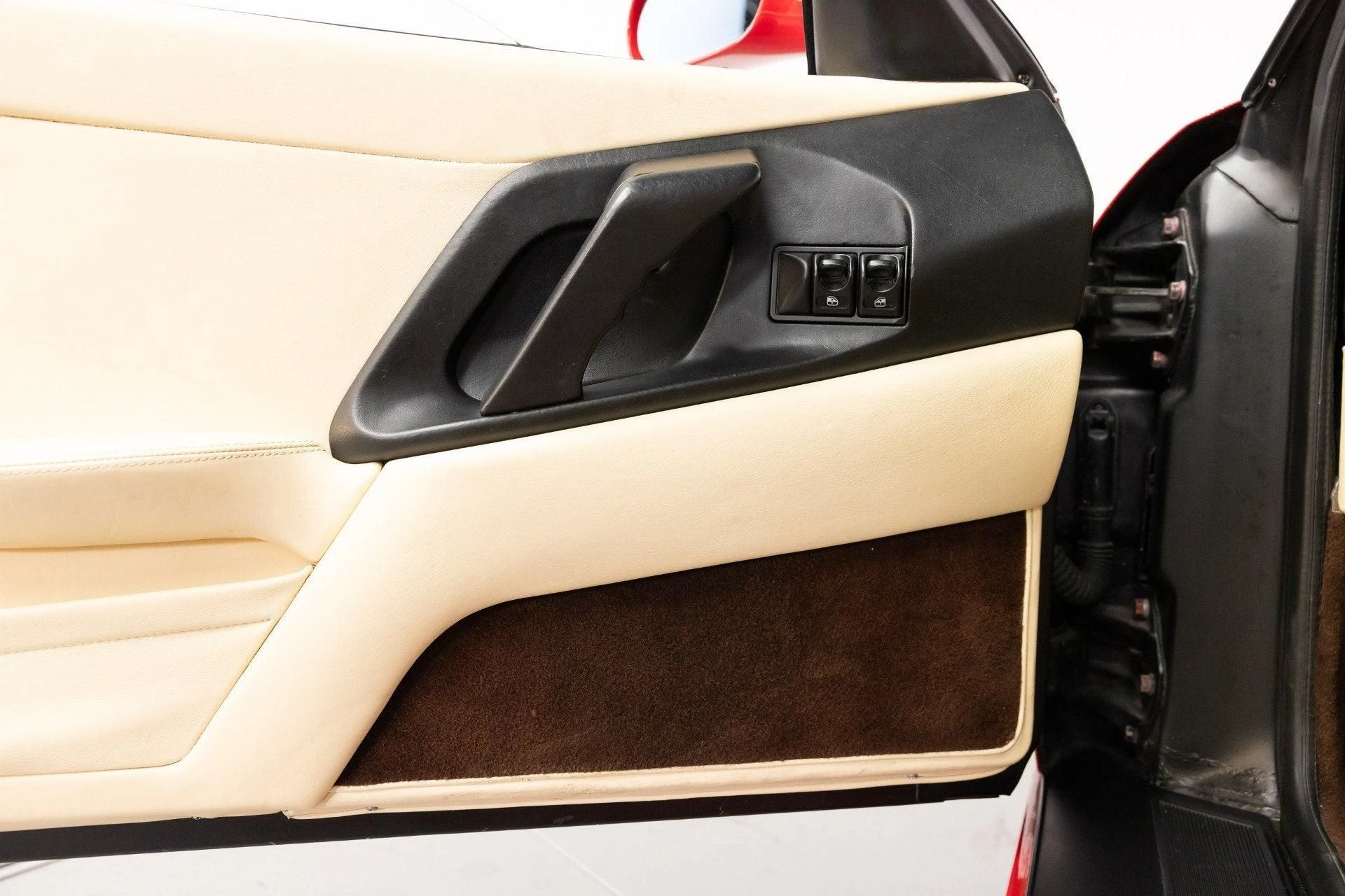mph054_3560843876_Used_1995_Ferrari_F355_Berlinetta_1791466746_c488e28994