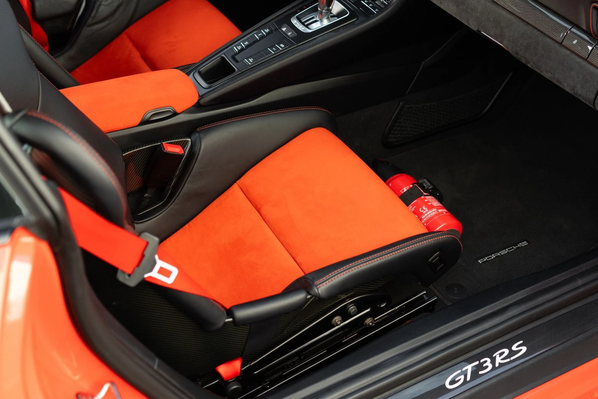 mph054_3584506343_Used_2016_Porsche_911_GT_3_RS_1766773556_1343c30429