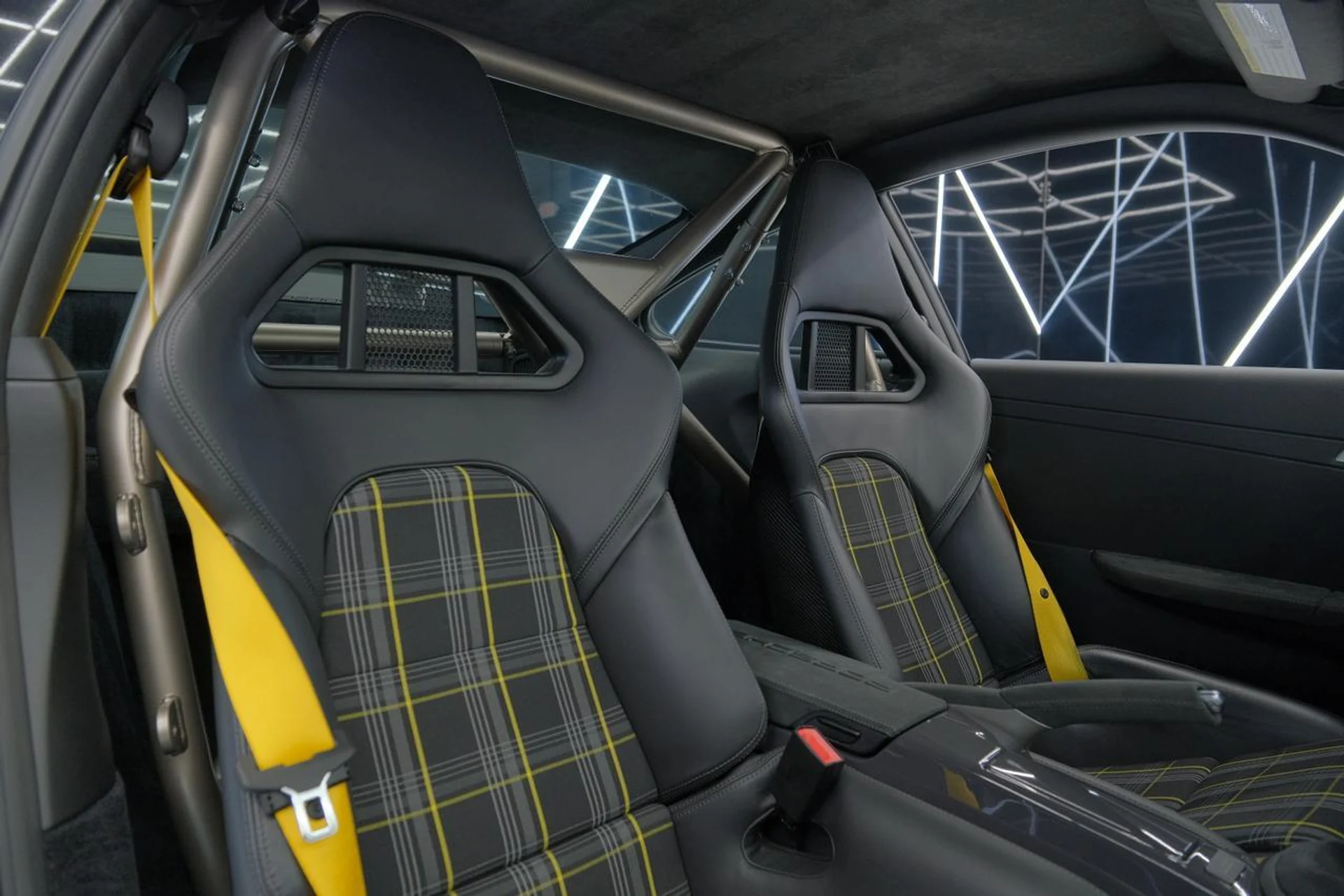 mph054_36188489_07e8636f70a0bfd9e86e755d56382afe_1d2eba9049