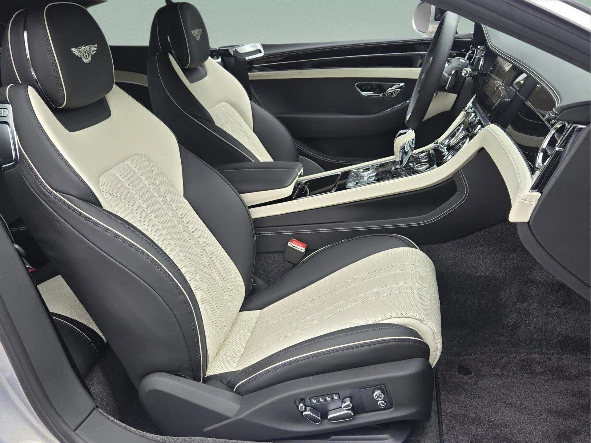 mph054_3683874332_19515b776e689581dcb92dc766bef8f2x_6326bc1353