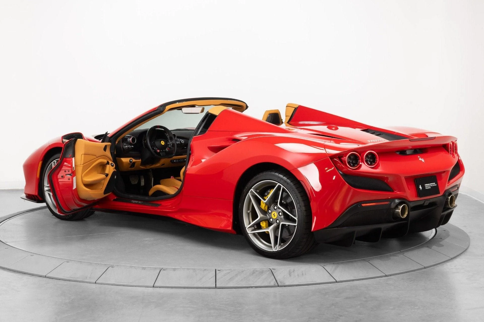mph054_3686959889_Used_2021_Ferrari_F8_Spider_1788440838_408469dc2f