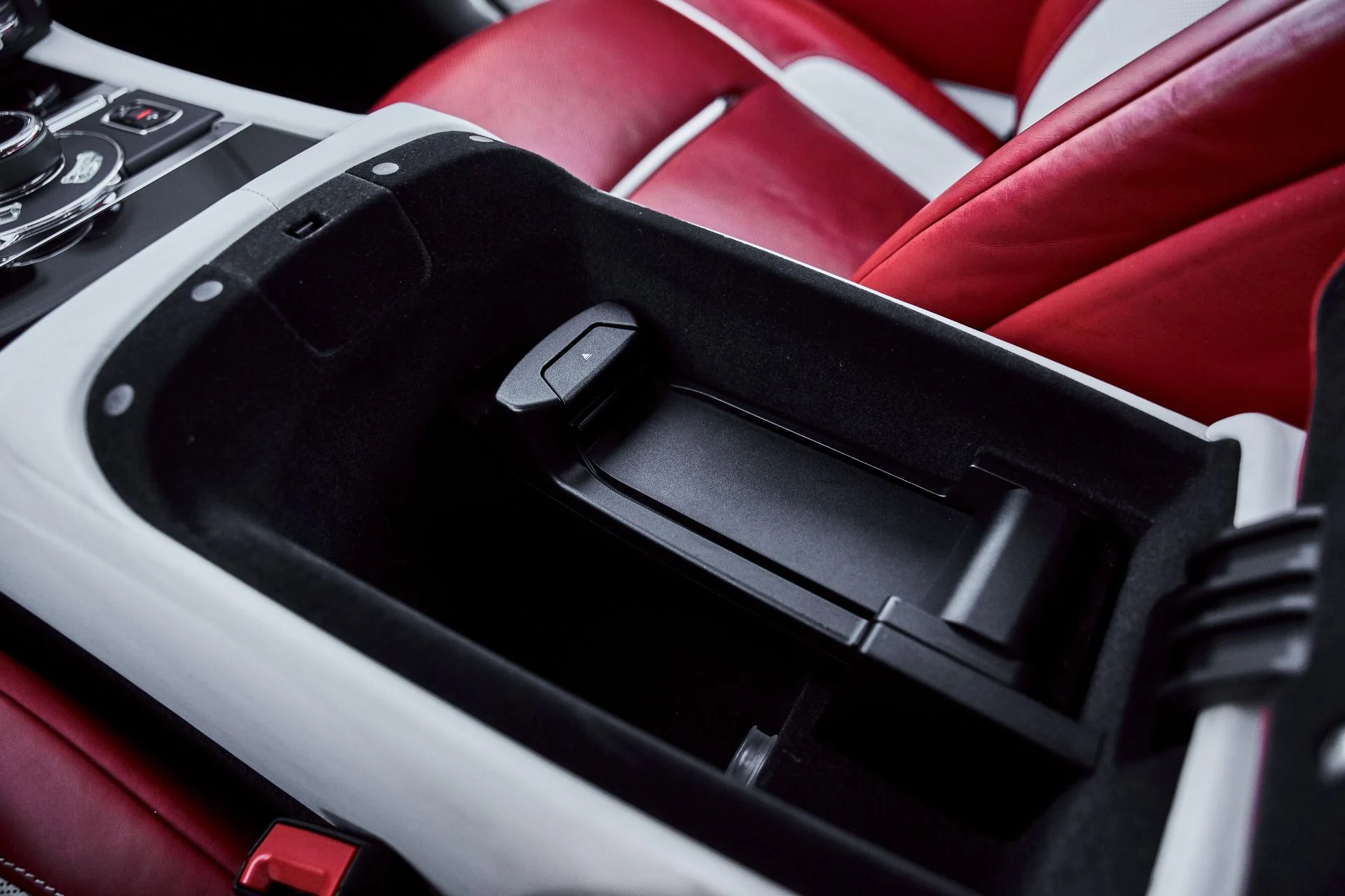 mph054_373324865_Used_2020_Rolls_Royce_Wraith_Base_1775285256_bd6cdd3b28