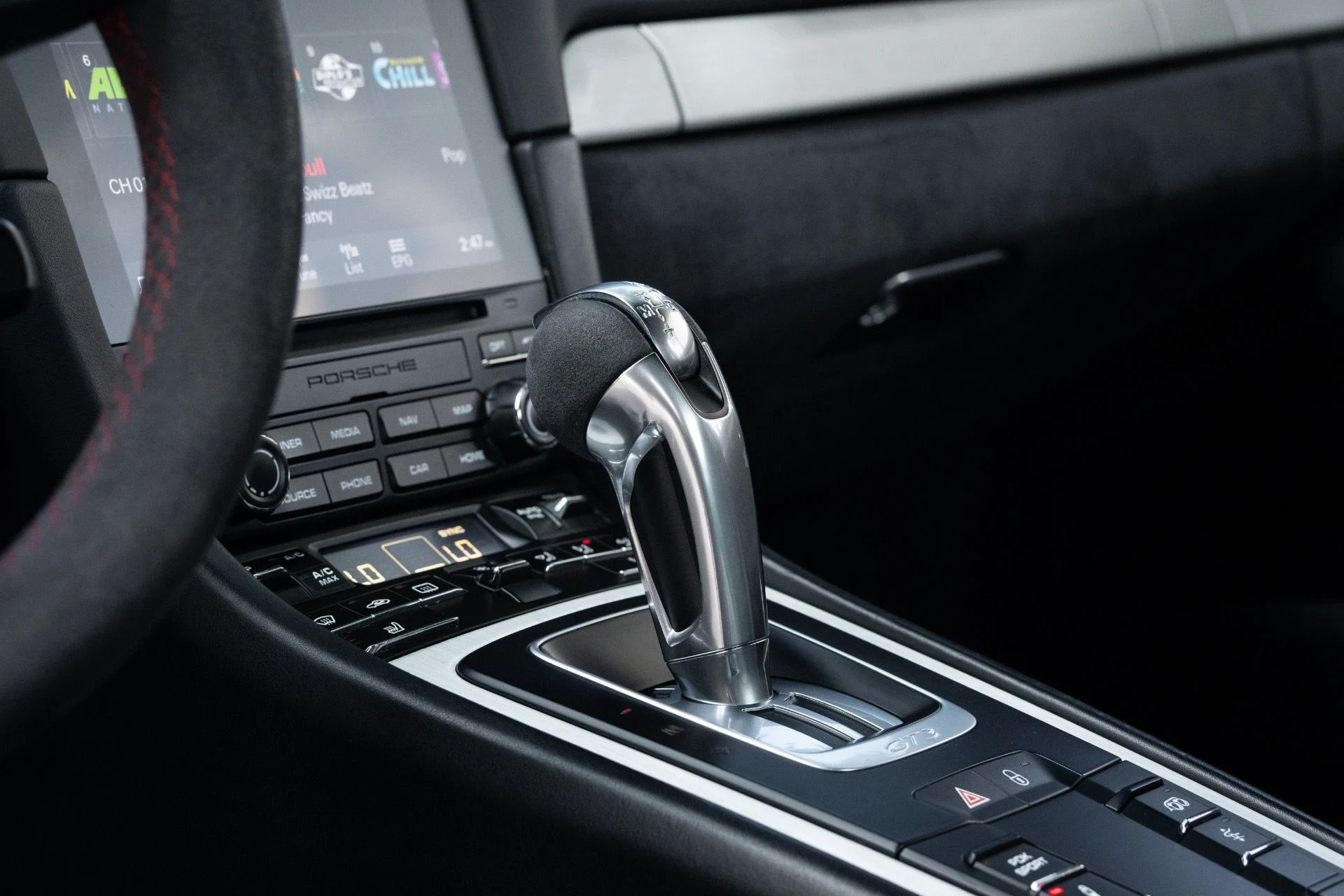 mph054_3739512377_Used_2018_Porsche_911_GT_3_1780452373_fd27eee7df