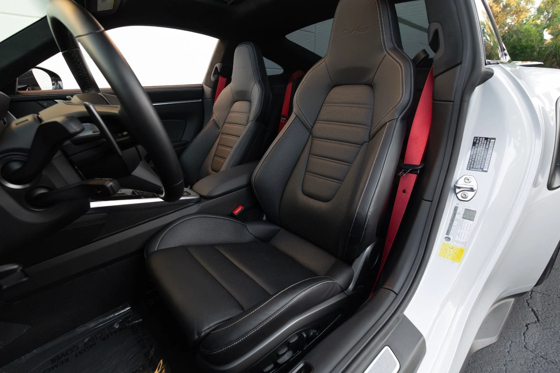 mph054_3766663108_Used_2024_Porsche_911_Turbo_1762281596_98d2f2d0c1