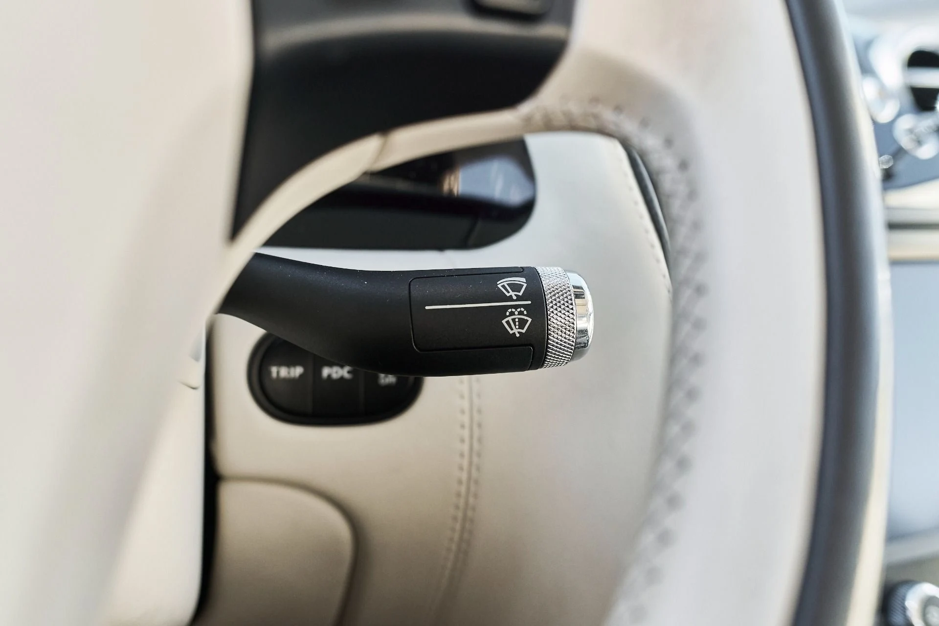 mph054_3794418147_Used_2012_Bentley_Continental_Flying_Spur_1765853847_dcdc159949