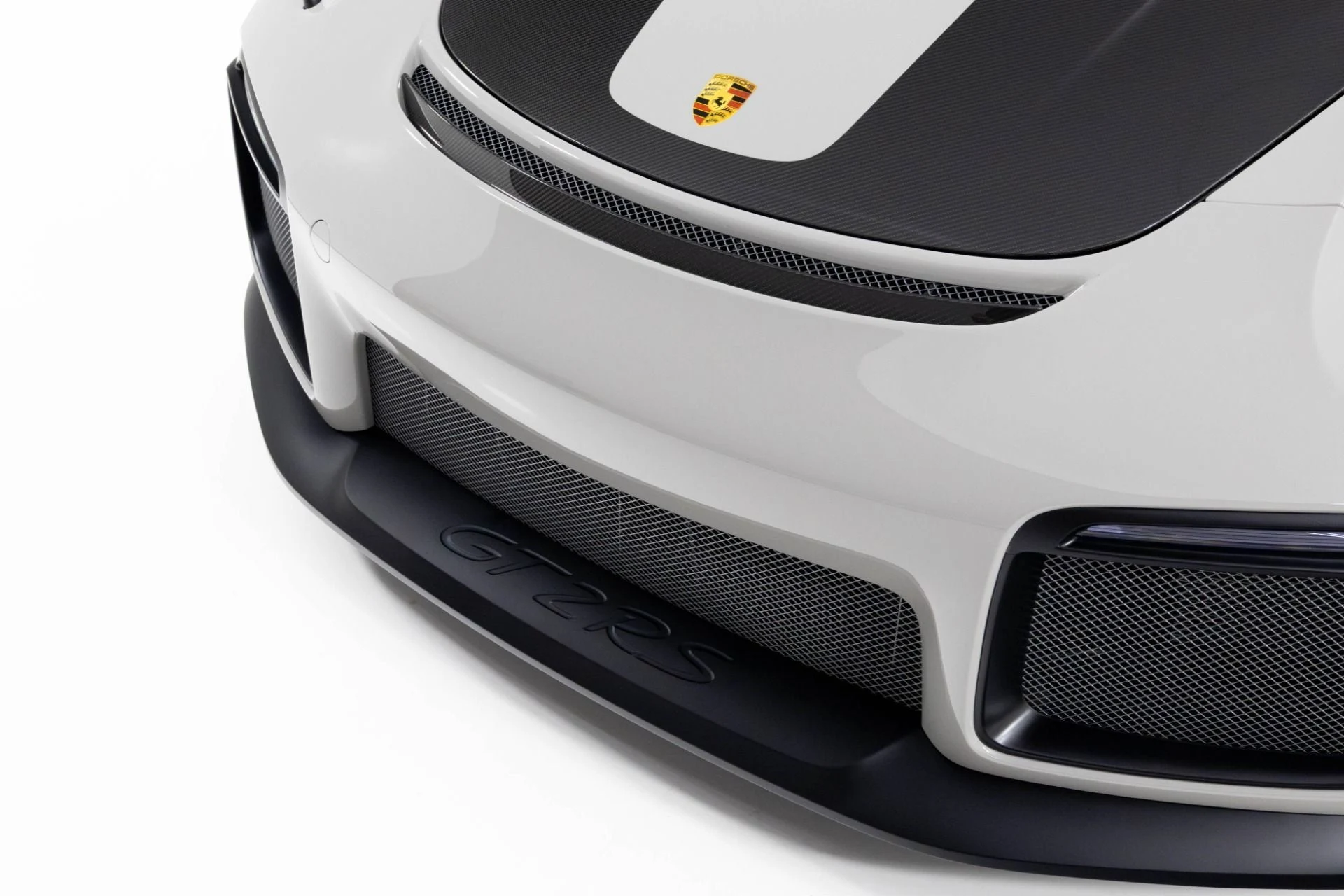 mph054_3801132088_Used_2018_Porsche_911_GT_2_RS_1762984500_bb1a819cfa