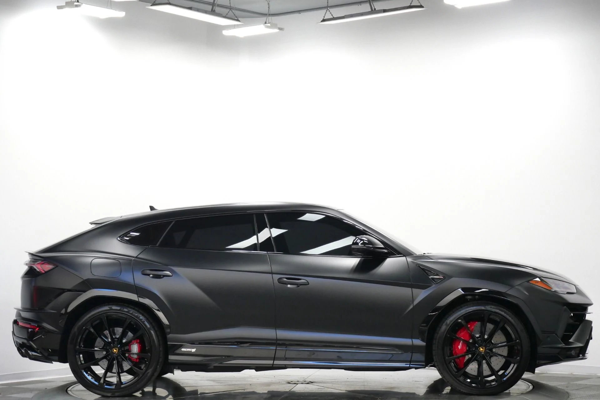 mph054_3806951506_Used_2024_Lamborghini_Urus_S_318_K_MSRP_Very_Low_Miles_Loaded_1776956814_301edbca74