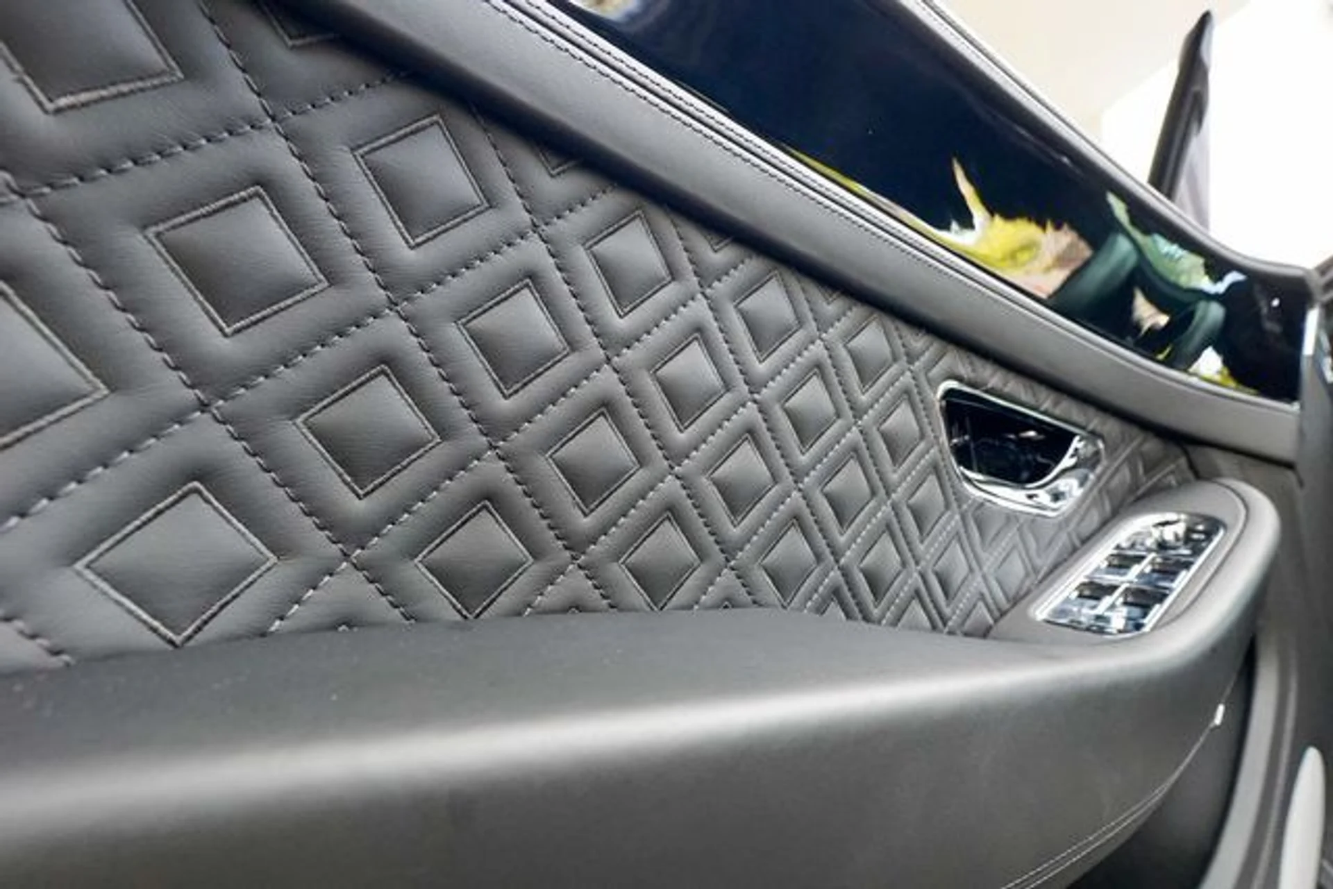 mph054_3823187522_22959392_55_b056225bf1