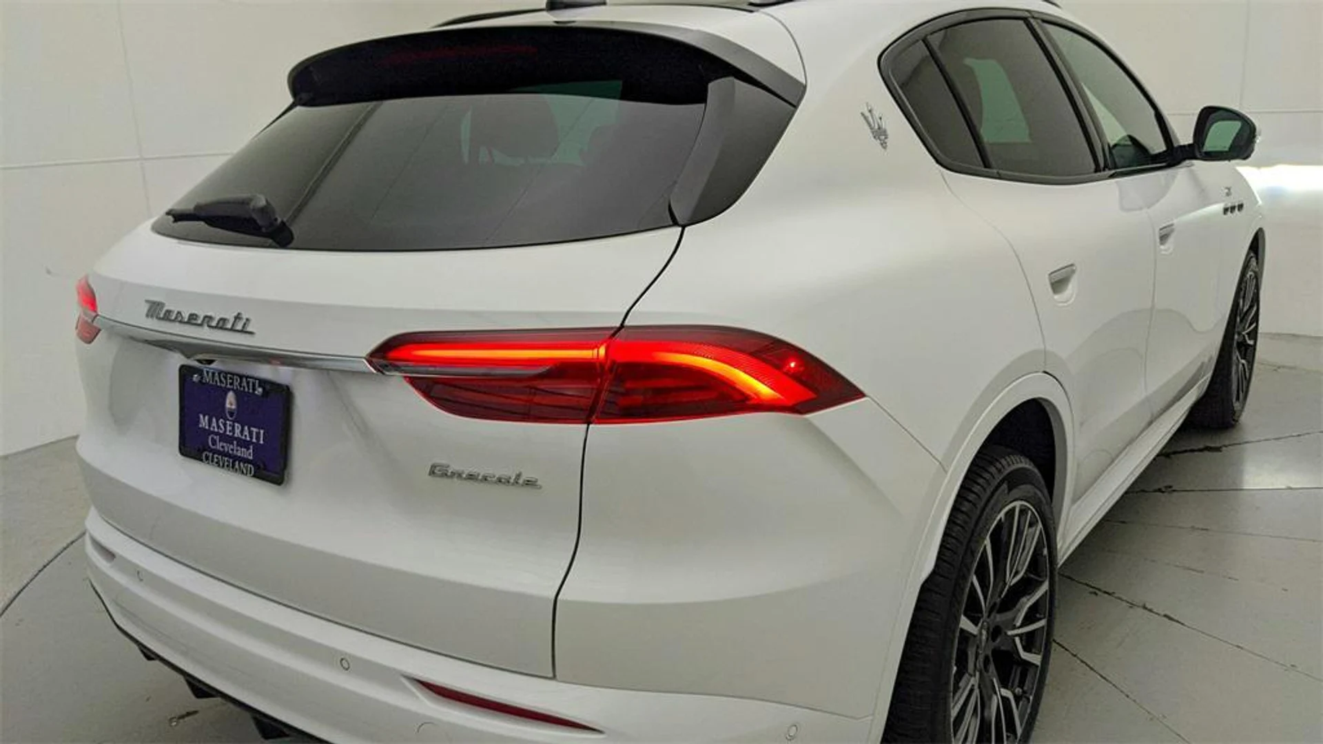 mph054_3865050238_Pjq_Q3_H6ju_KVB_0_Fx_GBKK_Ix_Sl_ZHE_9d07978f5a