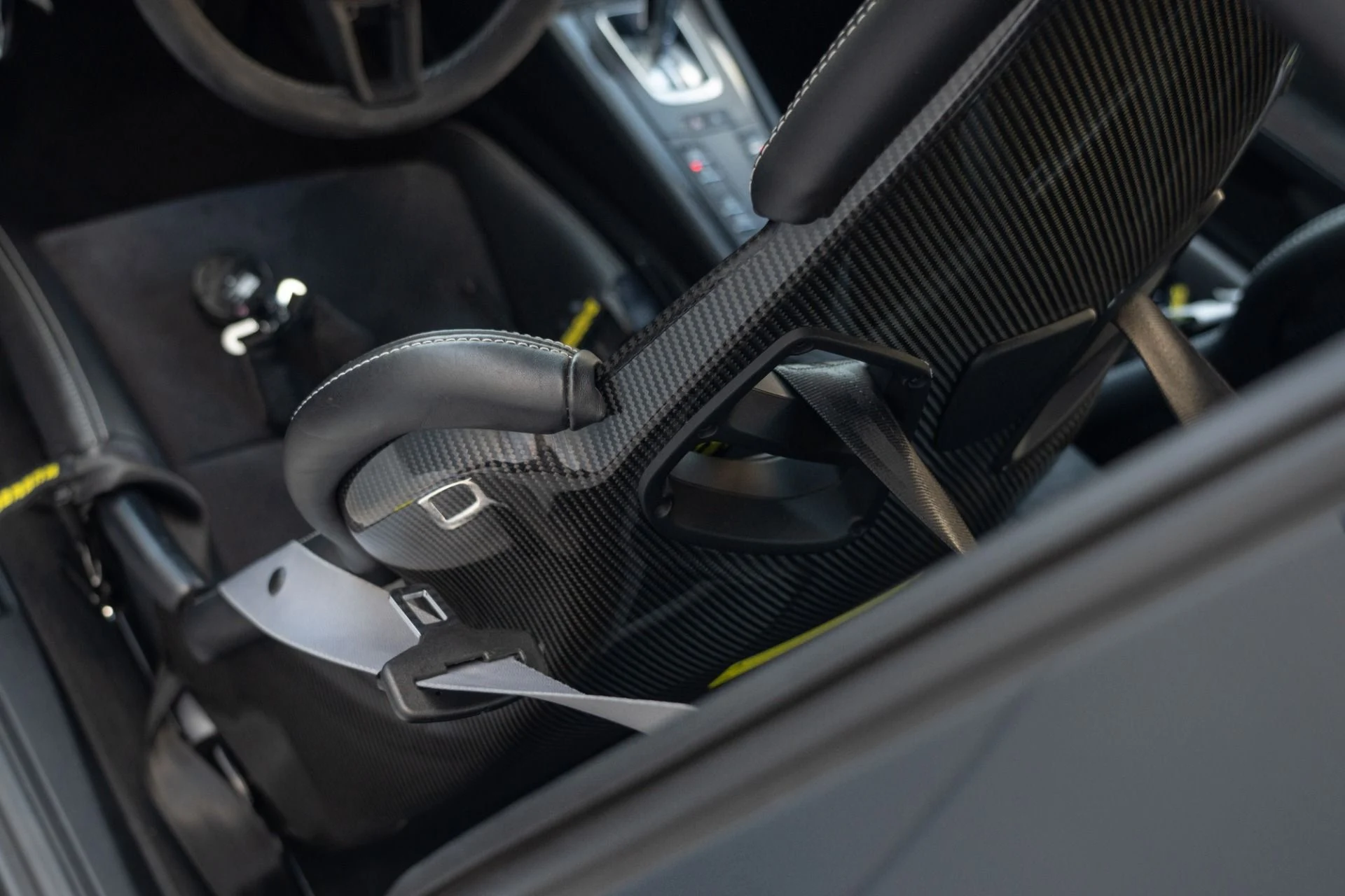 mph054_3933611949_Used_2019_Porsche_911_GT_3_RS_1759431879_ff17289d1c