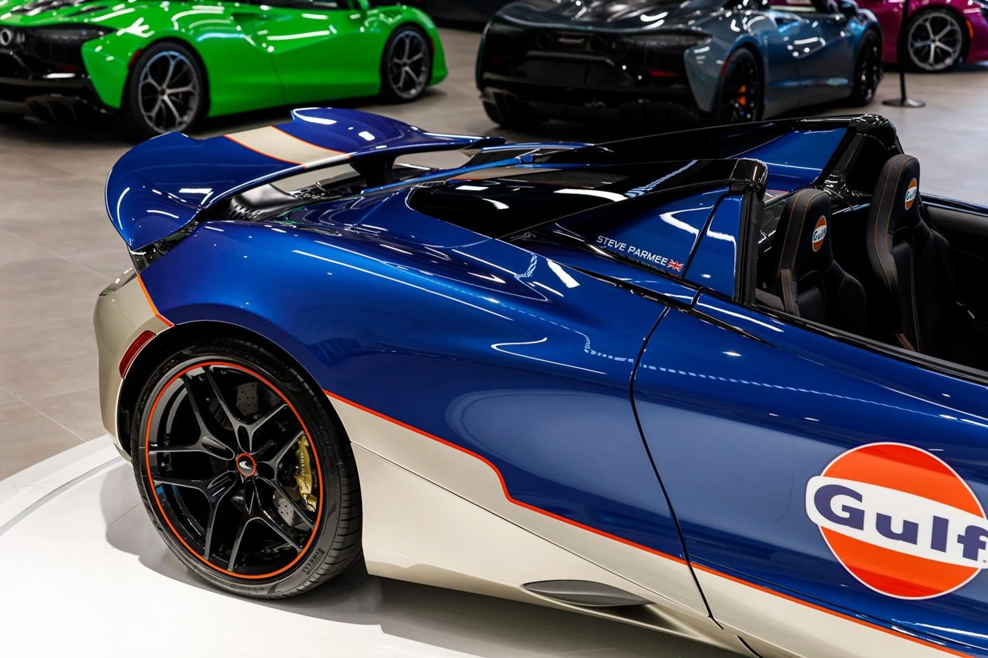 mph054_3943836590_430_p55_l_28e890e8a8