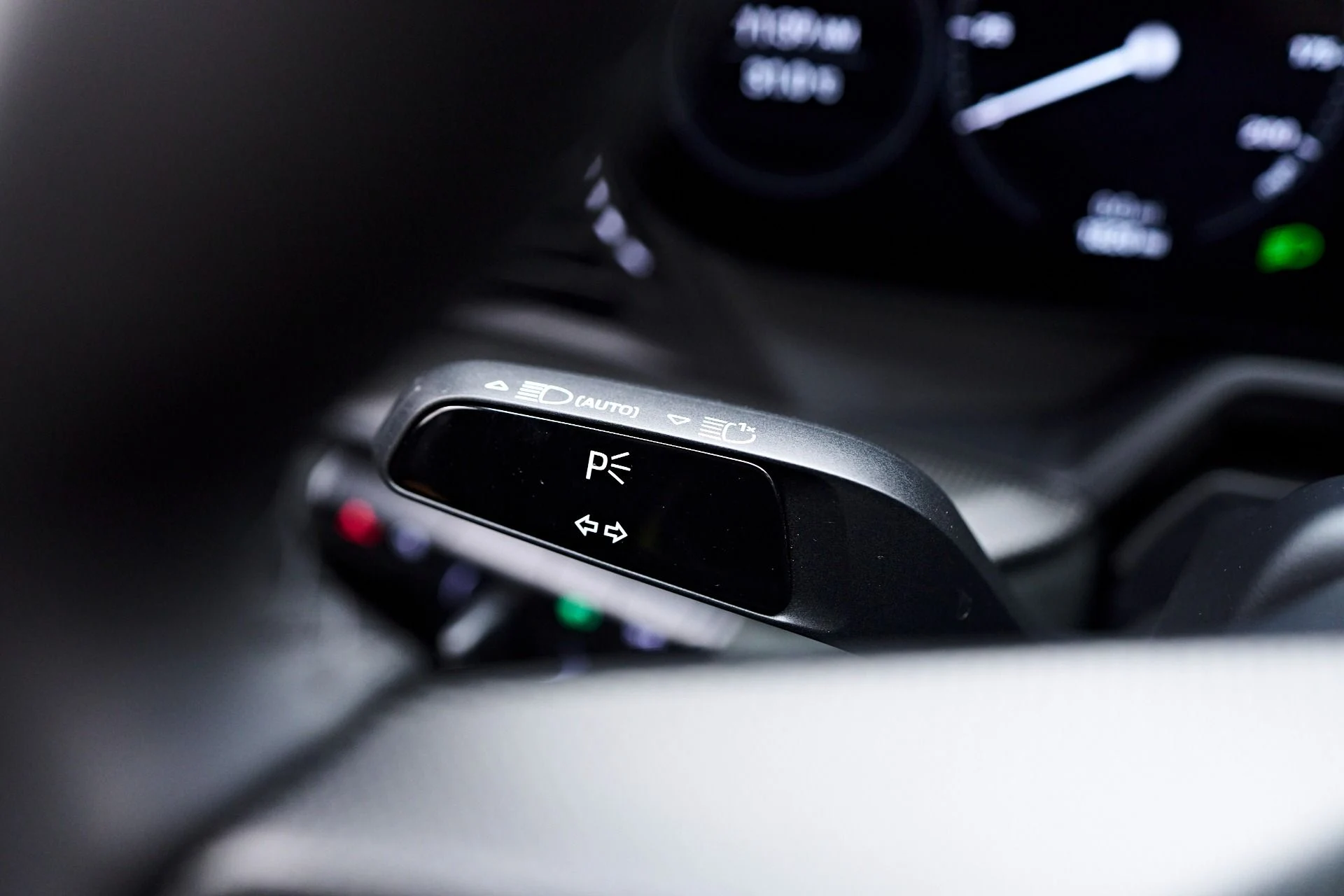 mph054_3984533919_Used_2024_Porsche_911_Carrera_4_GTS_1753409003_57f14f5172