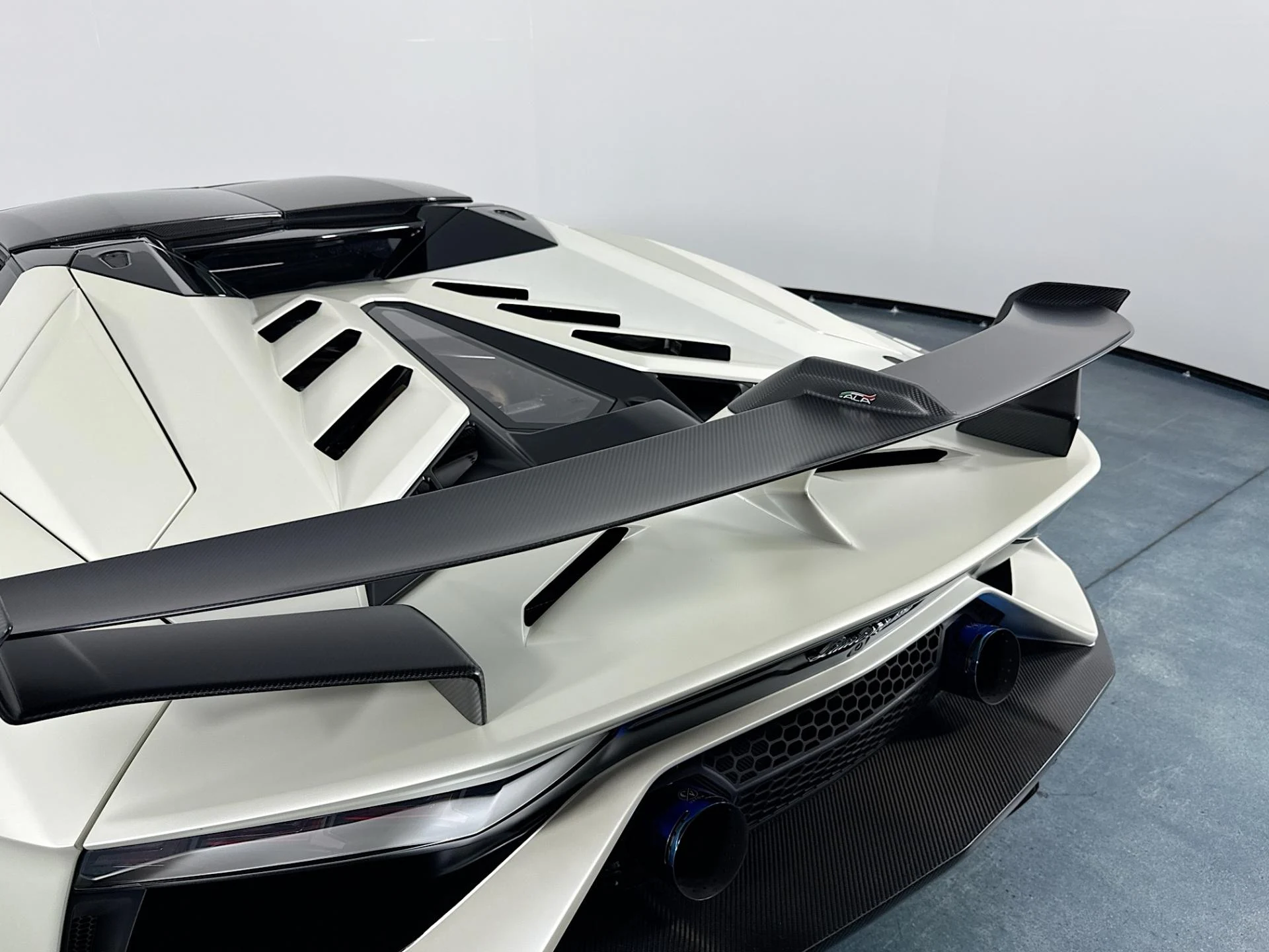 mph054_4012025458_Used_2020_Lamborghini_Aventador_LP_770_4_SVJ_Roadster_1785777176_3c33d3690e