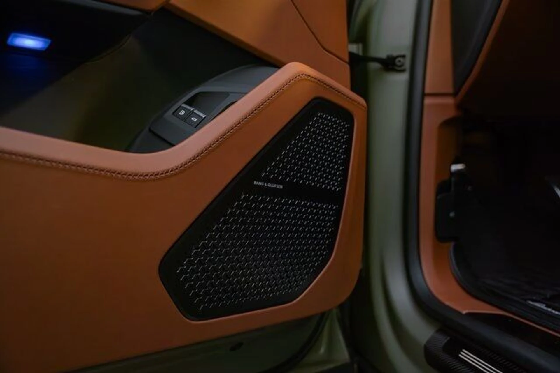 mph054_4021152709_fae3fc9952aeefcd3d06cdc63ee7a081_0cdf14d16a