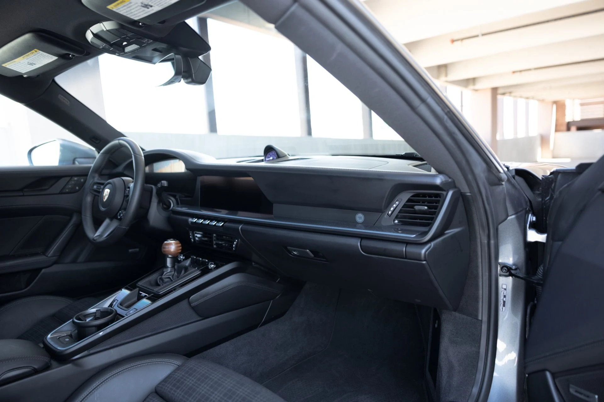 mph054_4027287324_Used_2025_Porsche_911_Carrera_T_1789434044_d82433560b