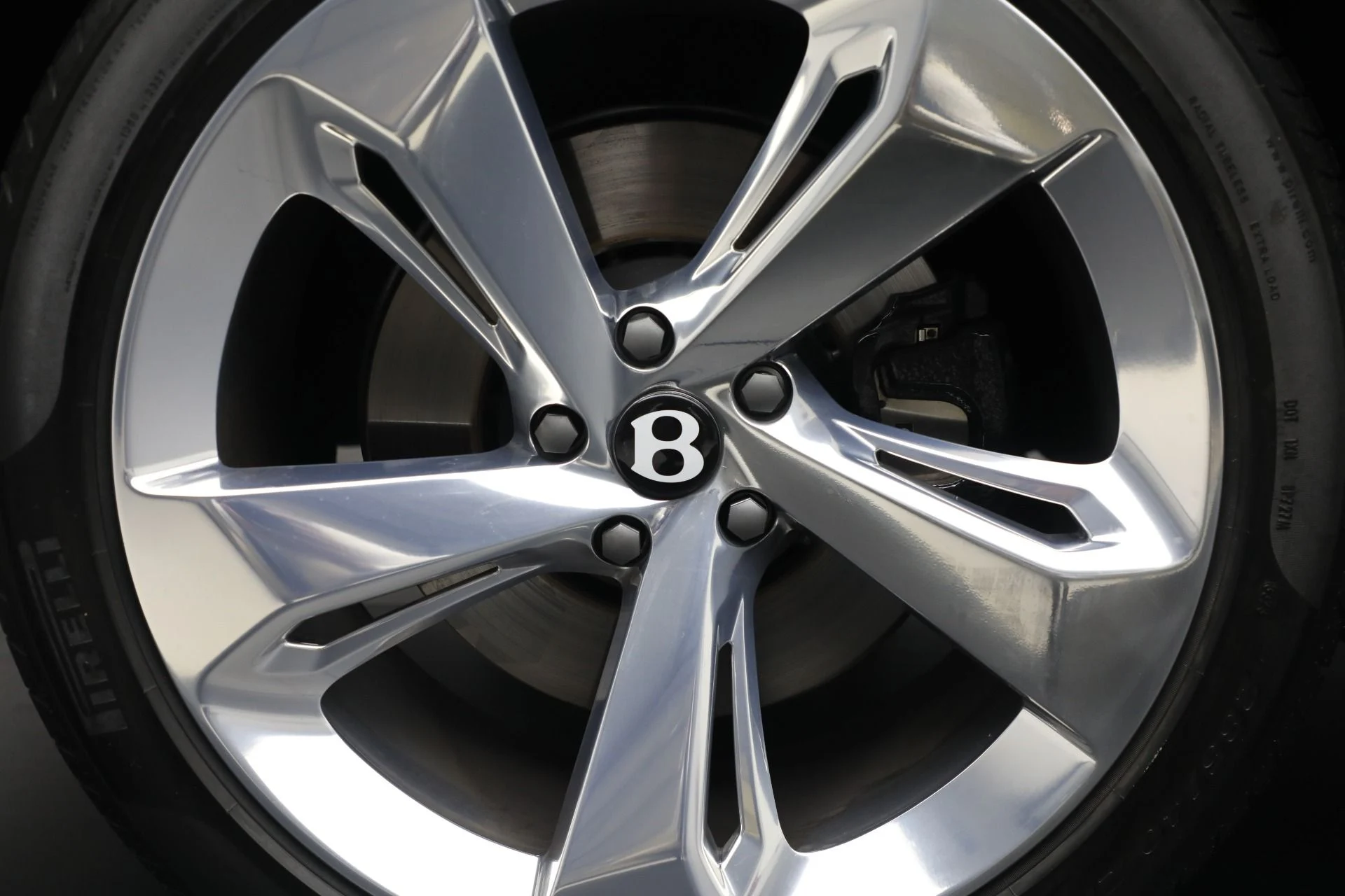 mph054_4041829870_Used_2024_Bentley_Bentayga_EWB_Azure_V8_198f6b1da5