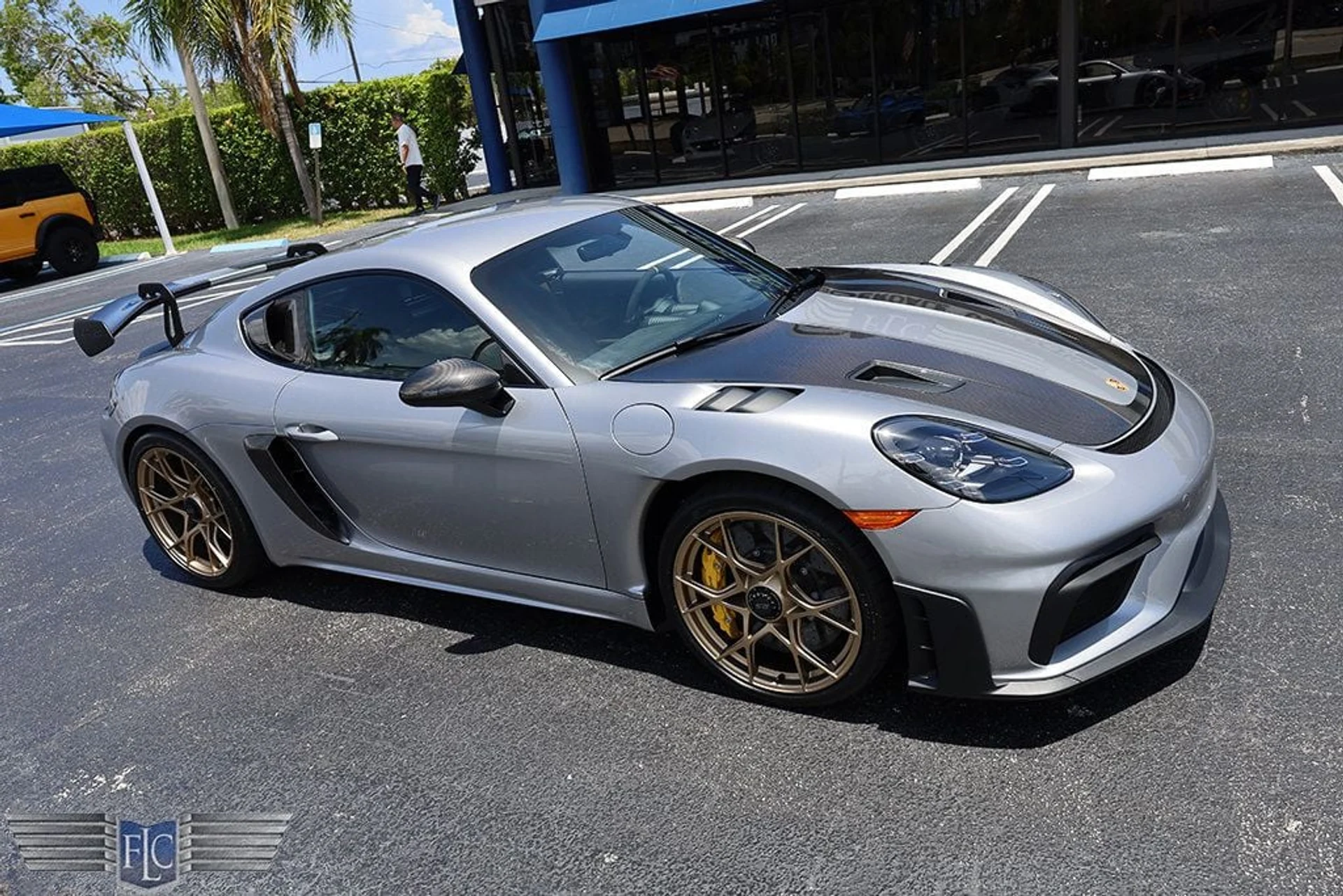 mph054_4055052138_used_2025_porsche_718_cayman_gt4rscoupe_6305_22896205_55_1024_61d09abdd3