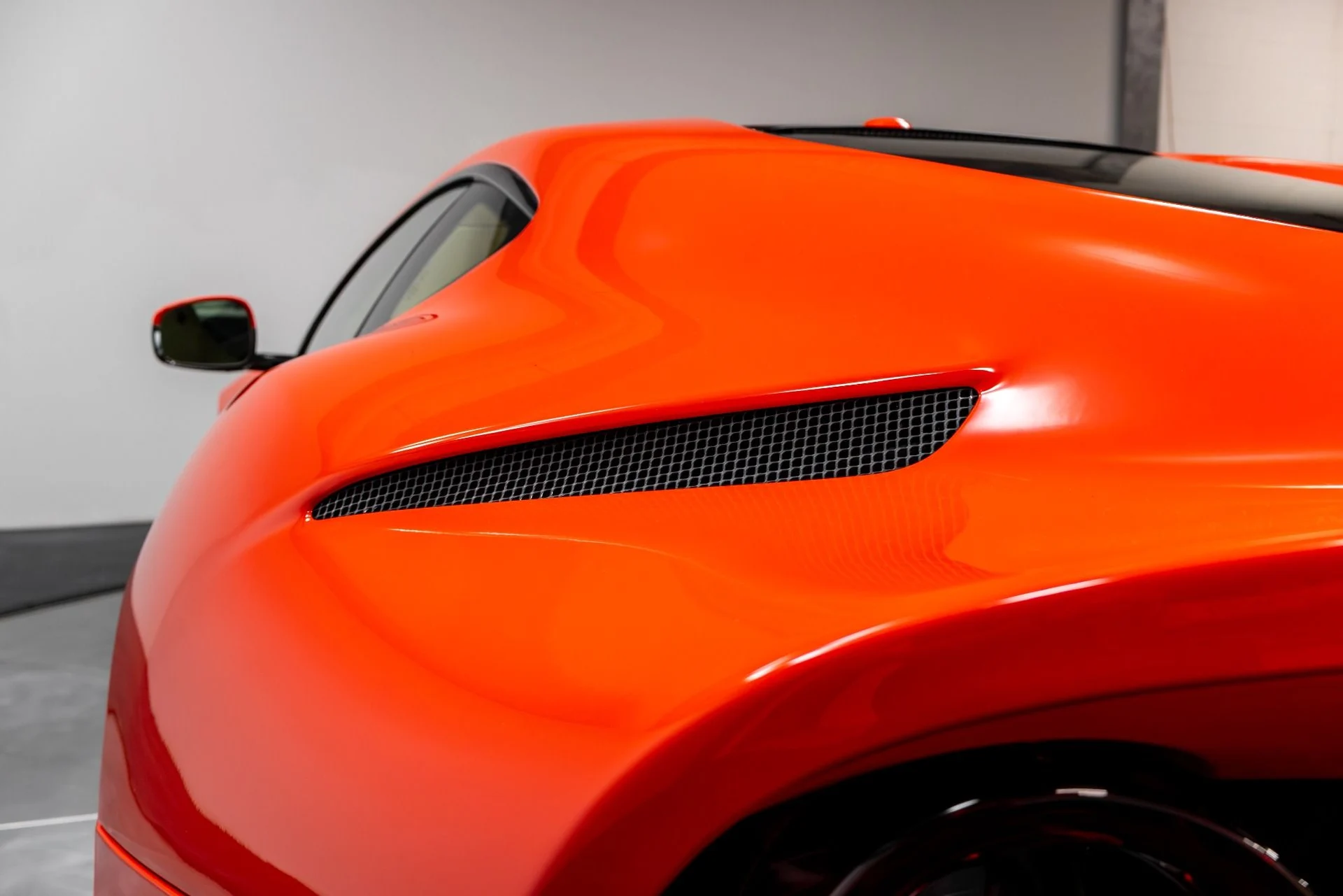 mph054_408496070_Used_2018_Ferrari_812_Superfast_1763480061_2461e2073b