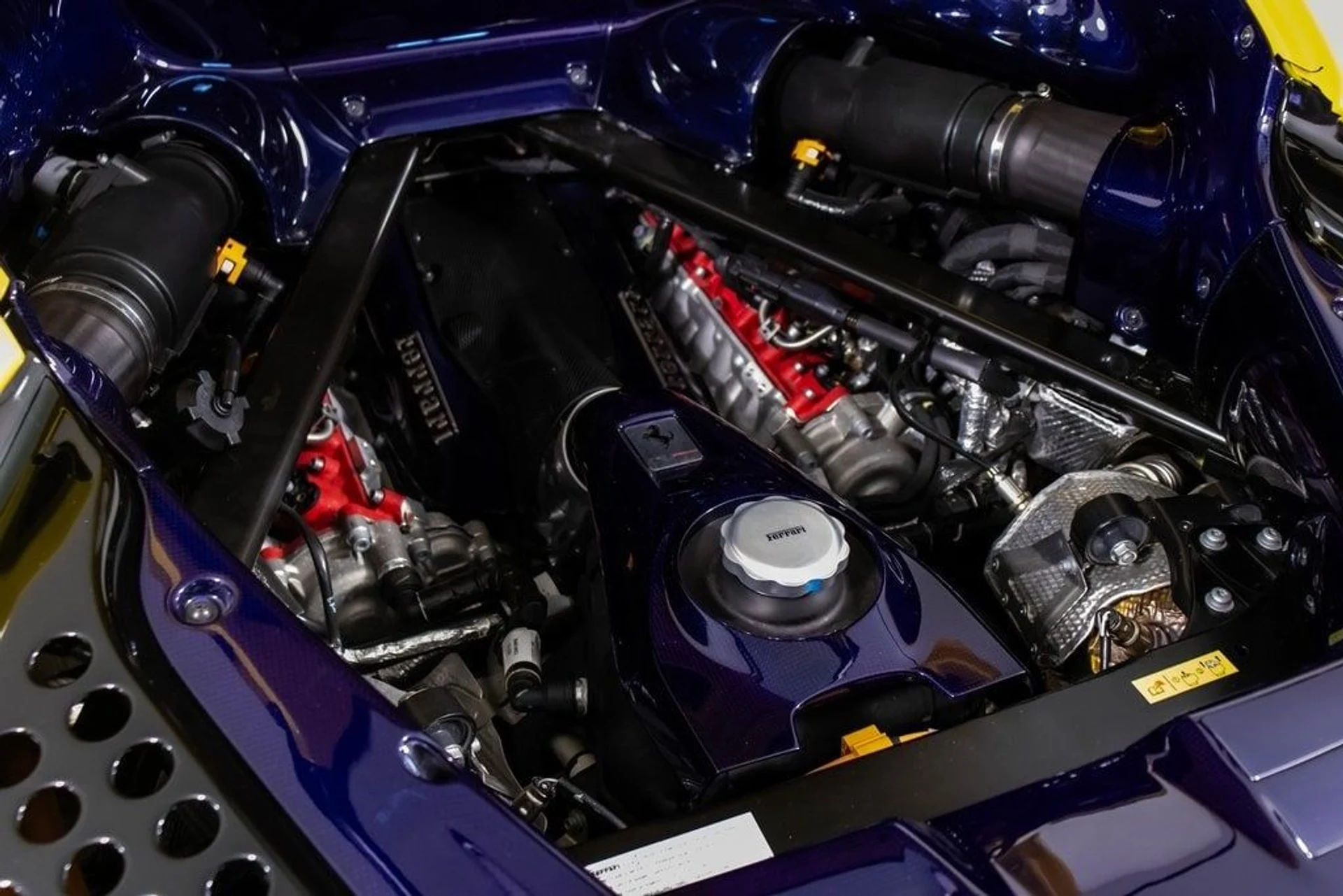 mph054_4090335612_bcd9806505d436a032b83c302d9a2c83x_7c08ac6af9