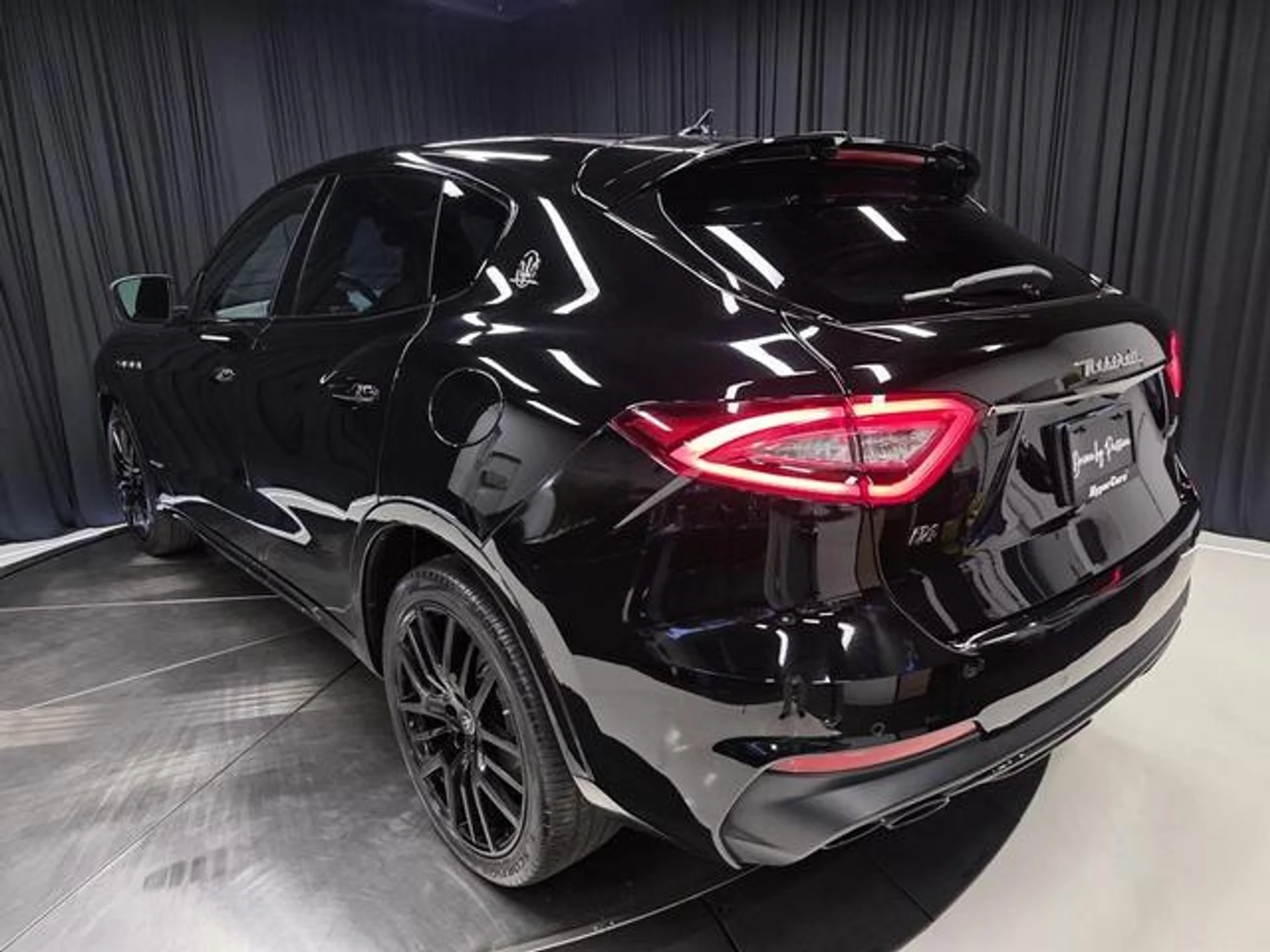 mph054_4110394243_Rh_U5_Q5_x_Izg_QG_Cmcet32cm_A_tw_A_3e6e5c89fb