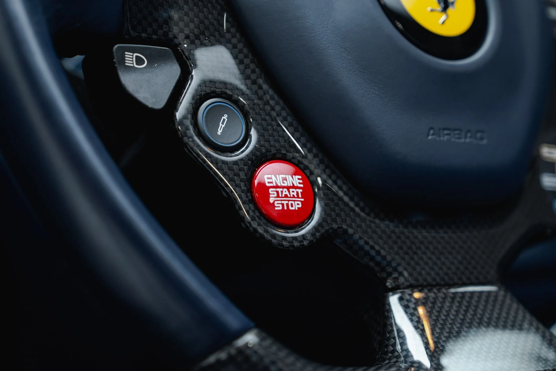 mph054_4118269508_Used_2019_Ferrari_488_Spider_1790896028_213f85f388