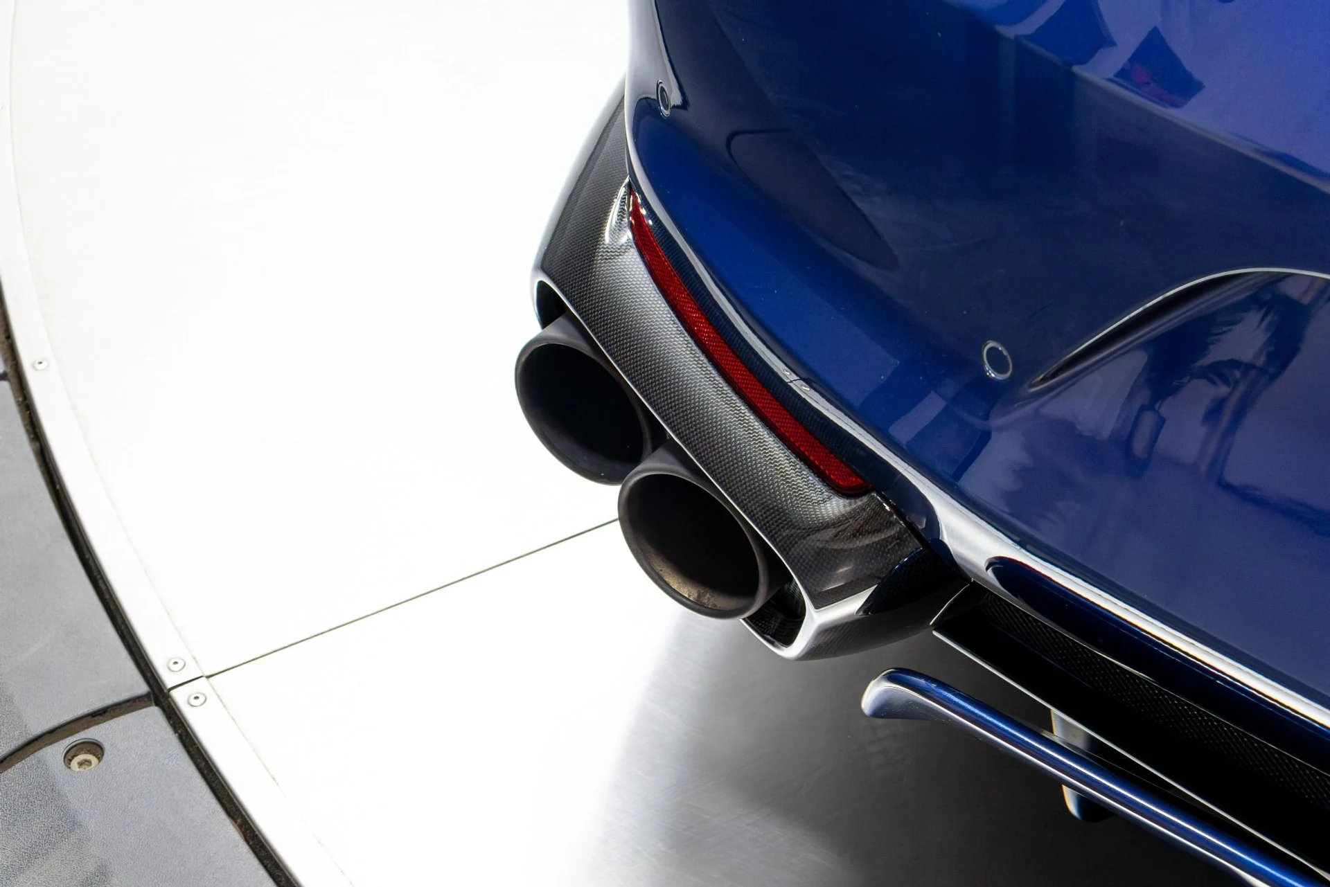 mph054_4127208650_Used_2019_Ferrari_812_Superfast_1774911934_bc28e13b88