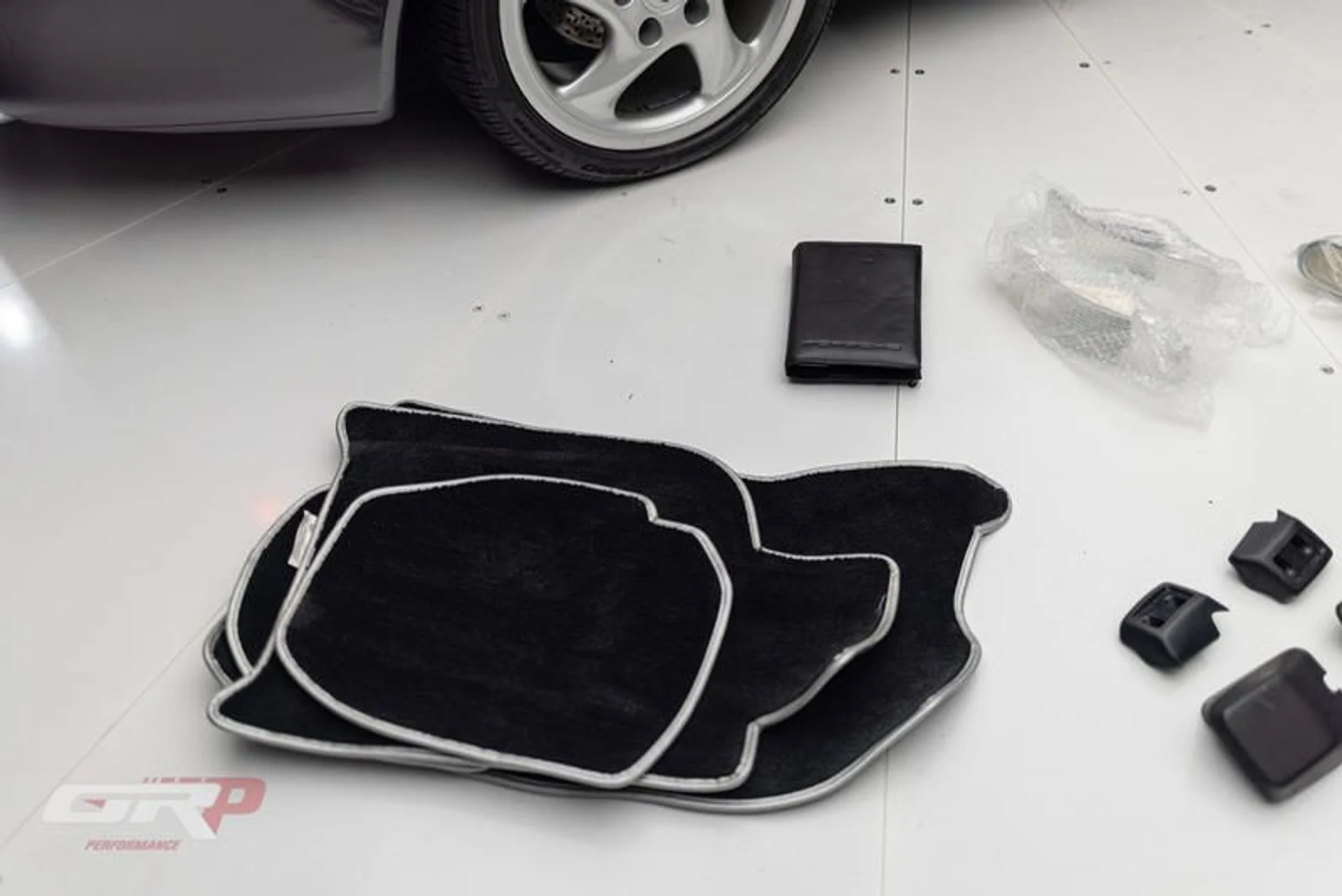 mph054_4140017043_FA_2_C061_F_9_A4_E_4745_B660_6357_AE_94_BC_7_D_42dd4ec1ef