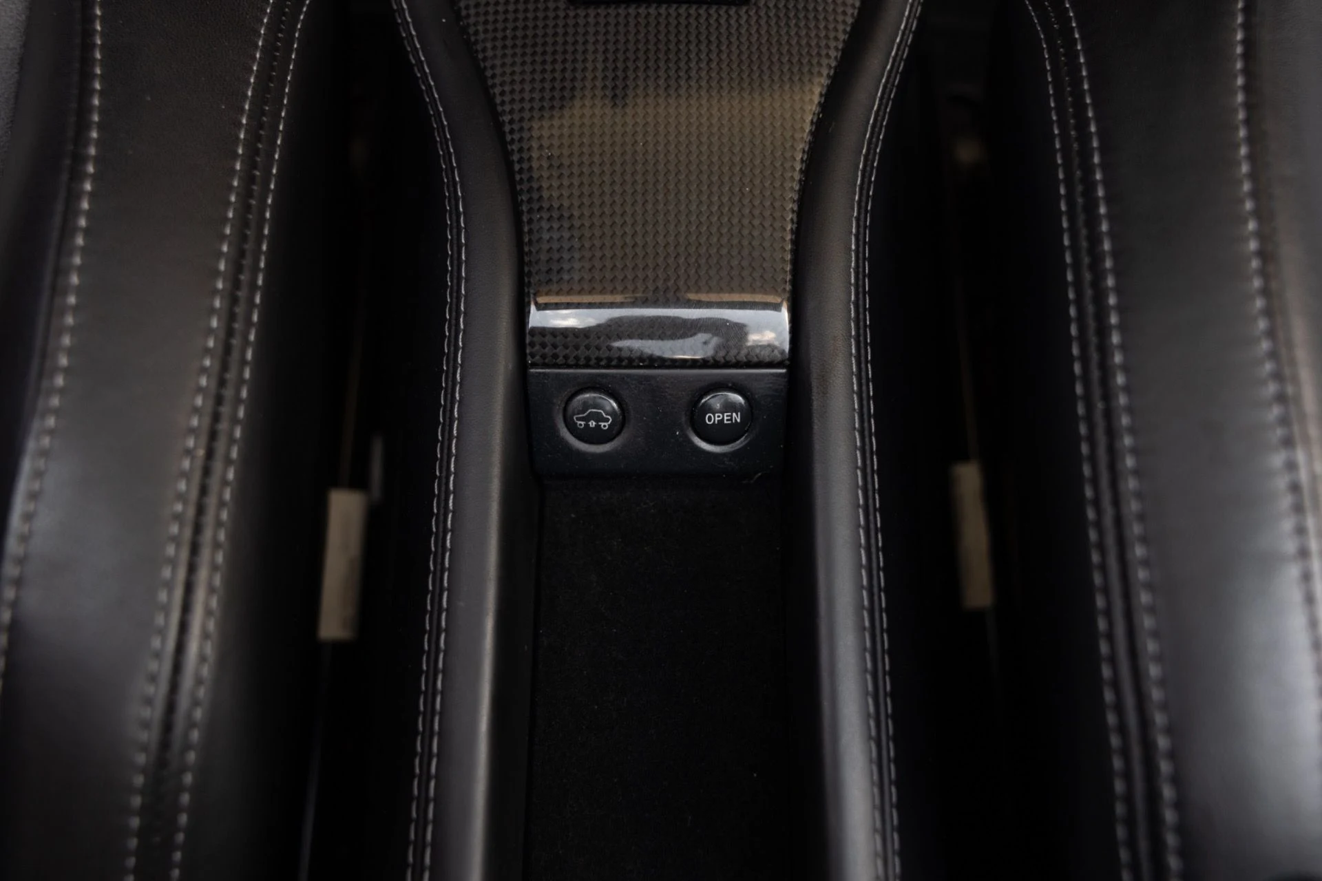 mph054_4166636183_Used_2012_Ferrari_458_Spider_1788476074_c0dda98b7e