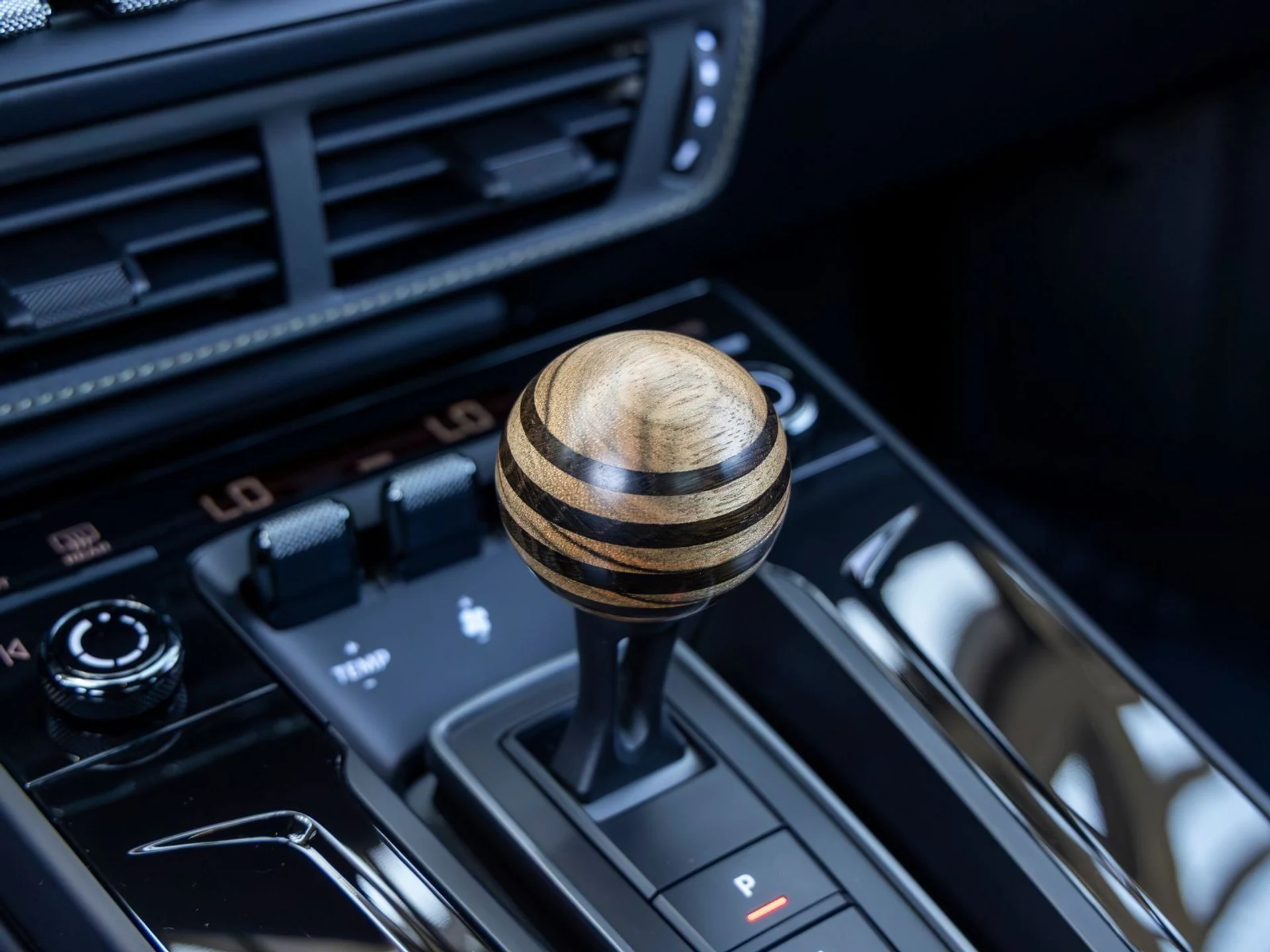 mph054_4167106265_55_b14318171a