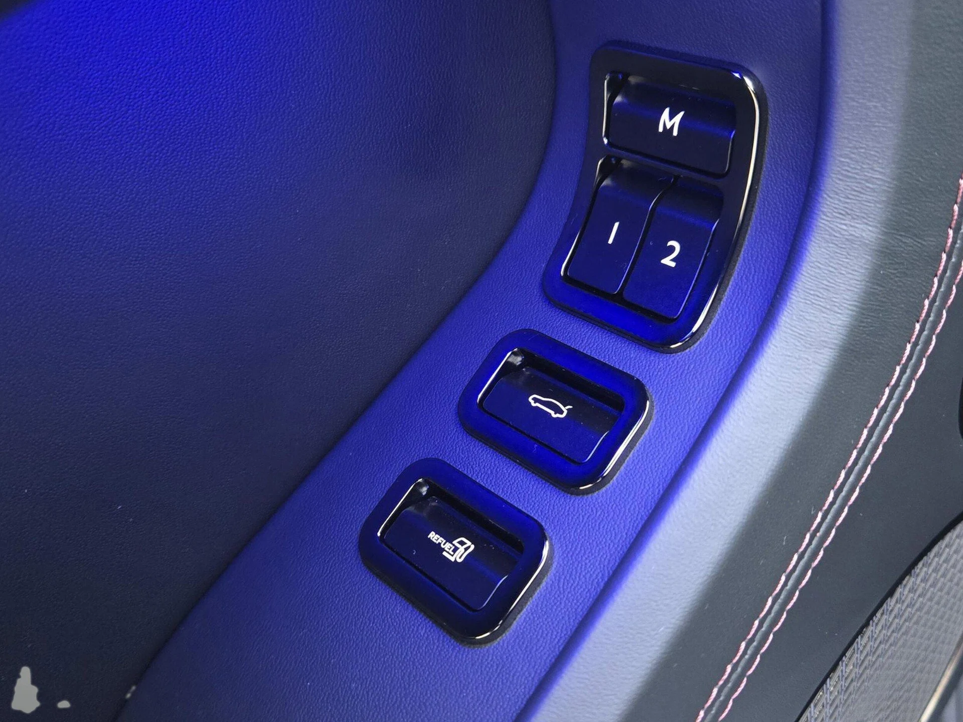 mph054_4178642048_d552519cb7e8a6afd006c45ad851f7c8x_1289973c83