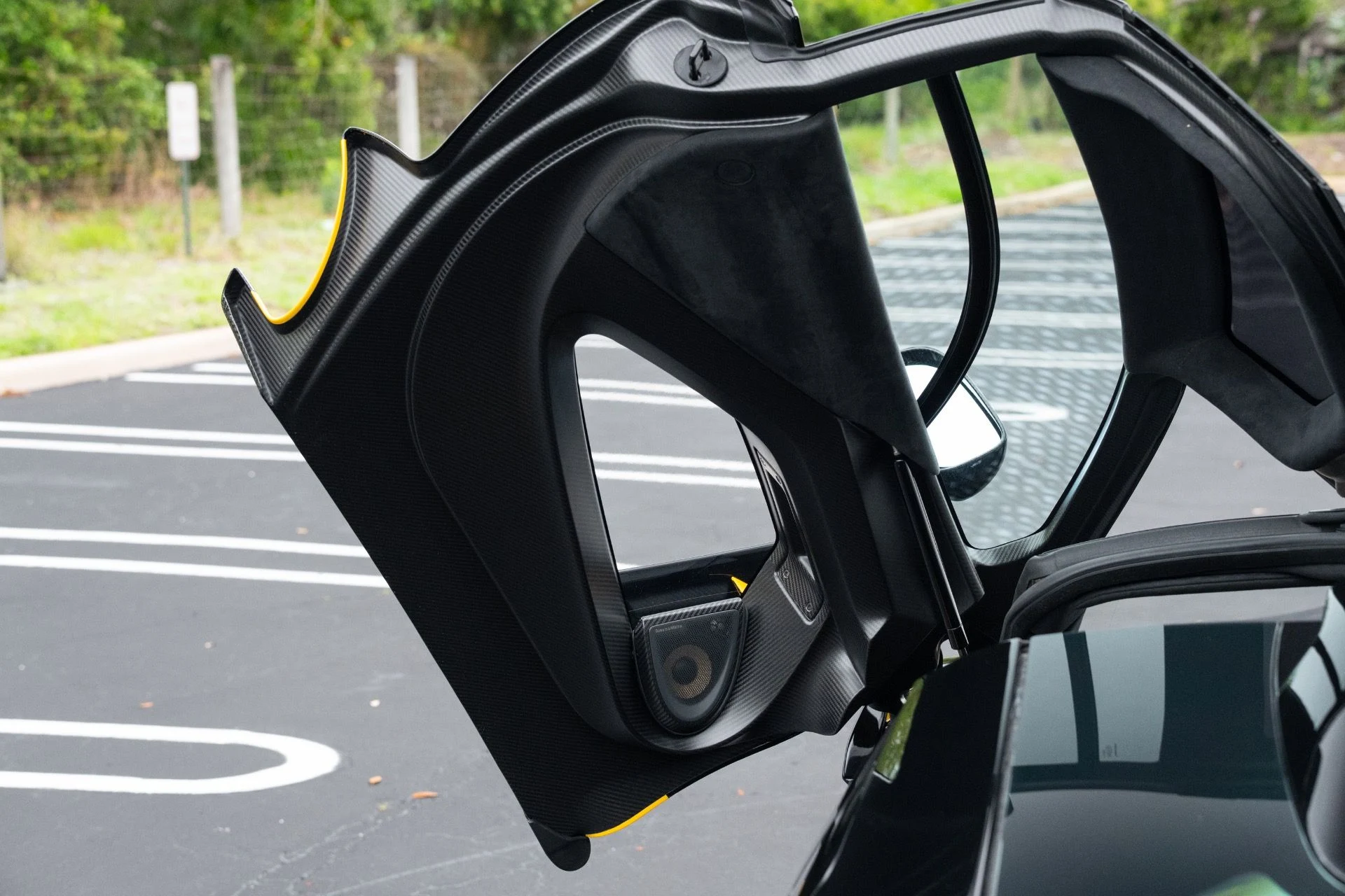 mph054_4187194759_Used_2019_Mc_Laren_Senna_1775186462_fea1193047