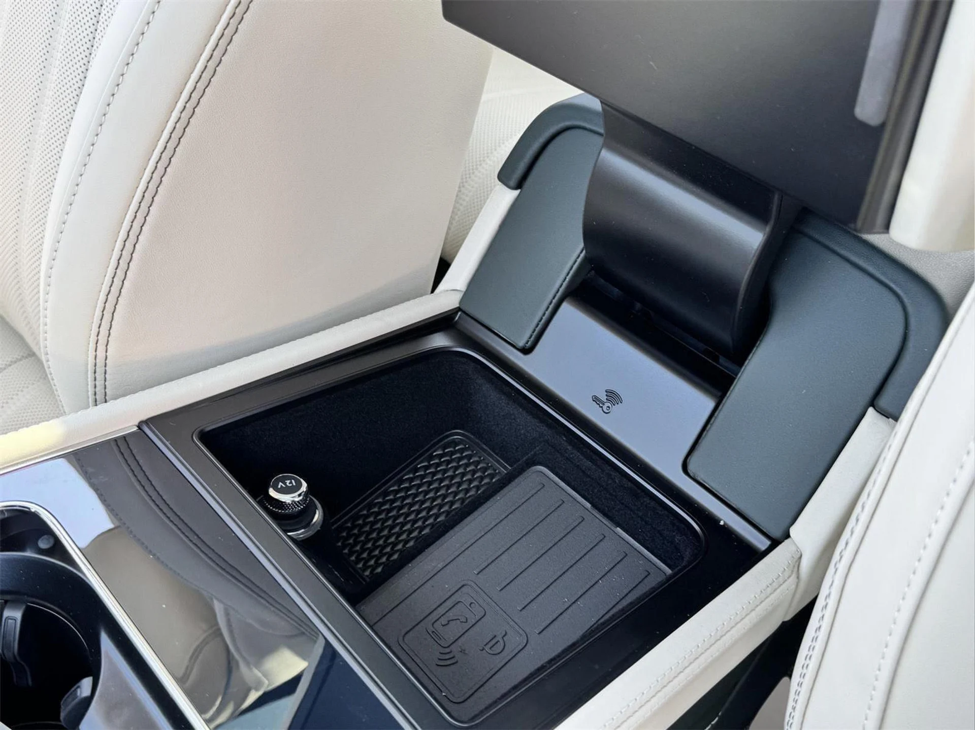 mph054_4187453932_0528ae2f4285cdb37f3034240aae7a52_98b351f5e1