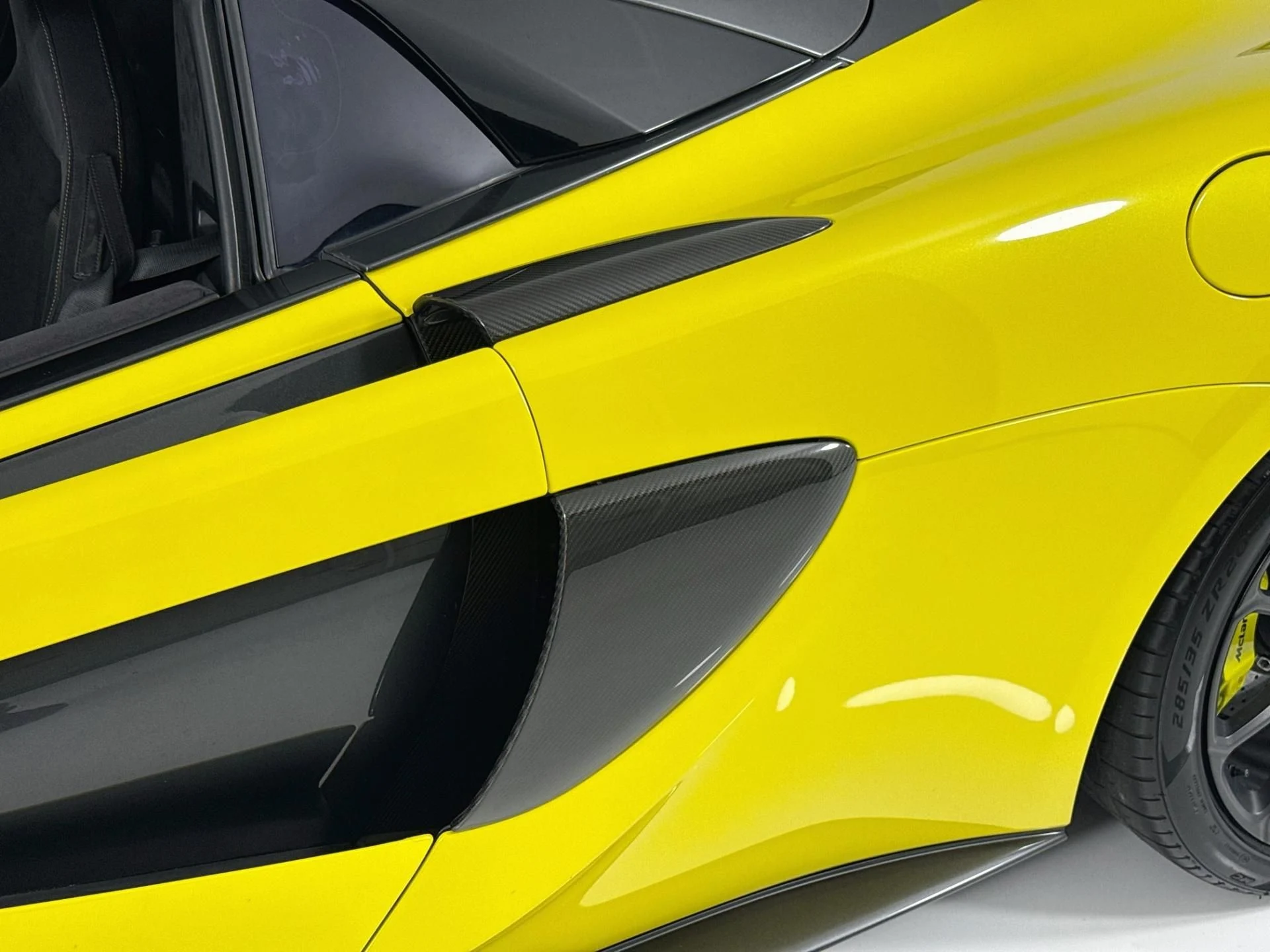 mph054_4196668390_Used_2018_Mc_Laren_570_S_Spider_1793227973_8305c221fd